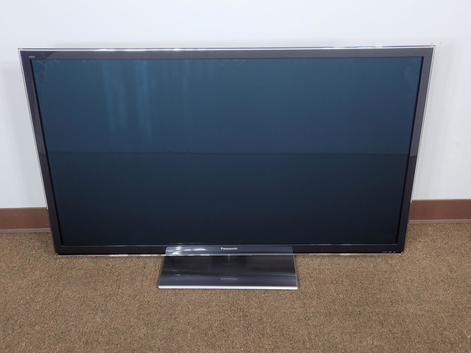 50" Panasonic Viera Tv (1 of 2)