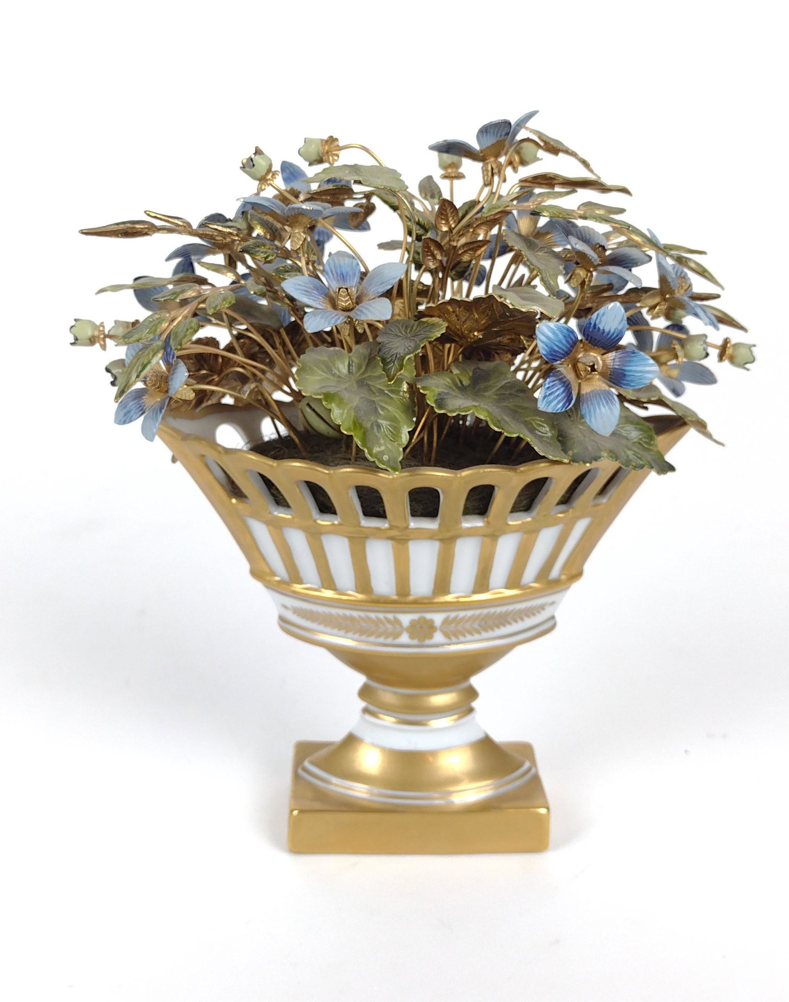 Jane Hutcheson for Gorham Floral Arrangement: 7" high. MH IMPORTANT: Before bidding, please read the terms and conditions. When you registered for the auction you agreed to these terms and will be required to comply with them.