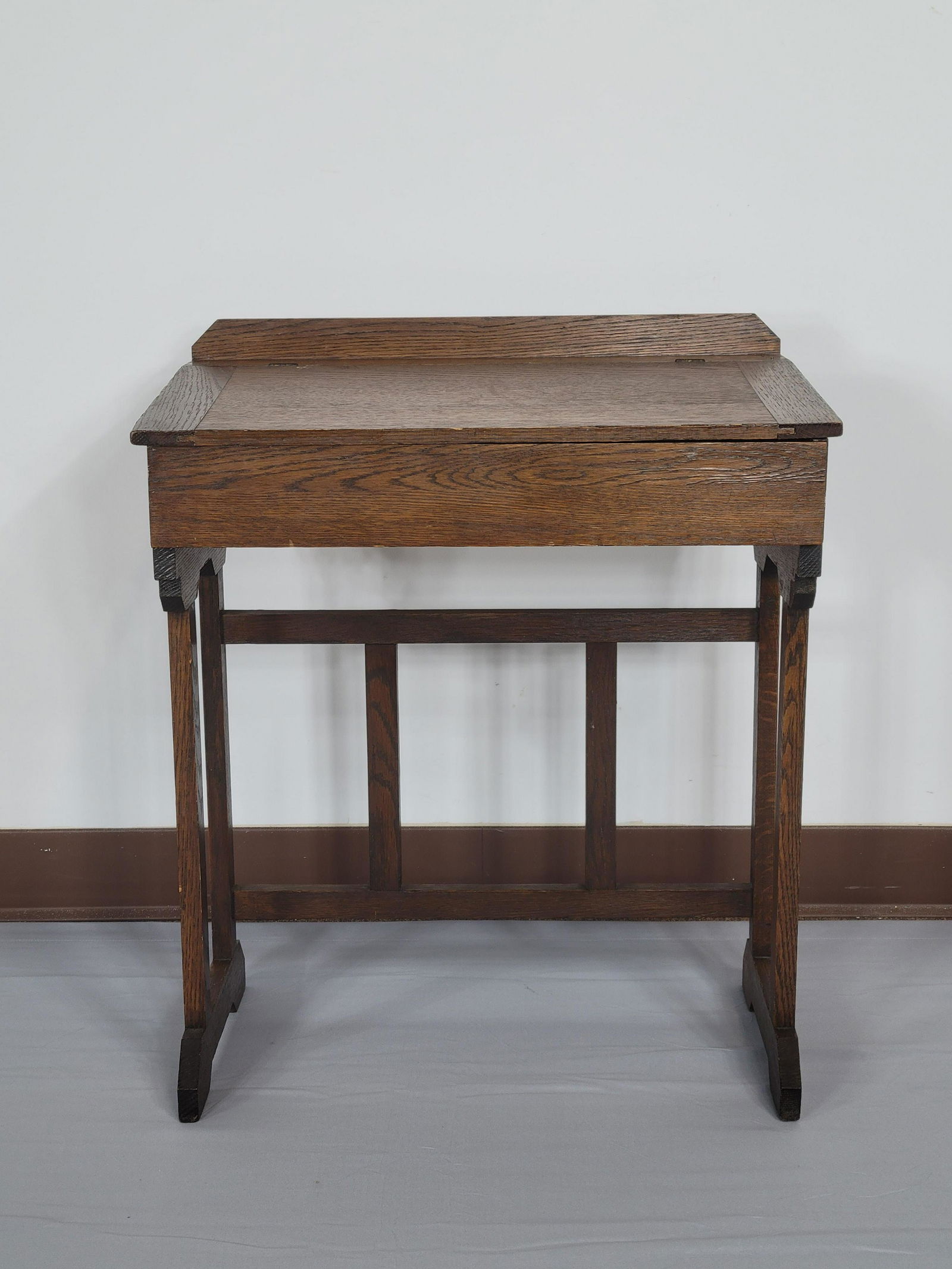 Antique Lift Top School Desk: 22" wide X 14" deep X 26" high. MG IMPORTANT: Before bidding, please read the terms and conditions. When you registered for the auction you agreed to these terms and will be required to comply with th