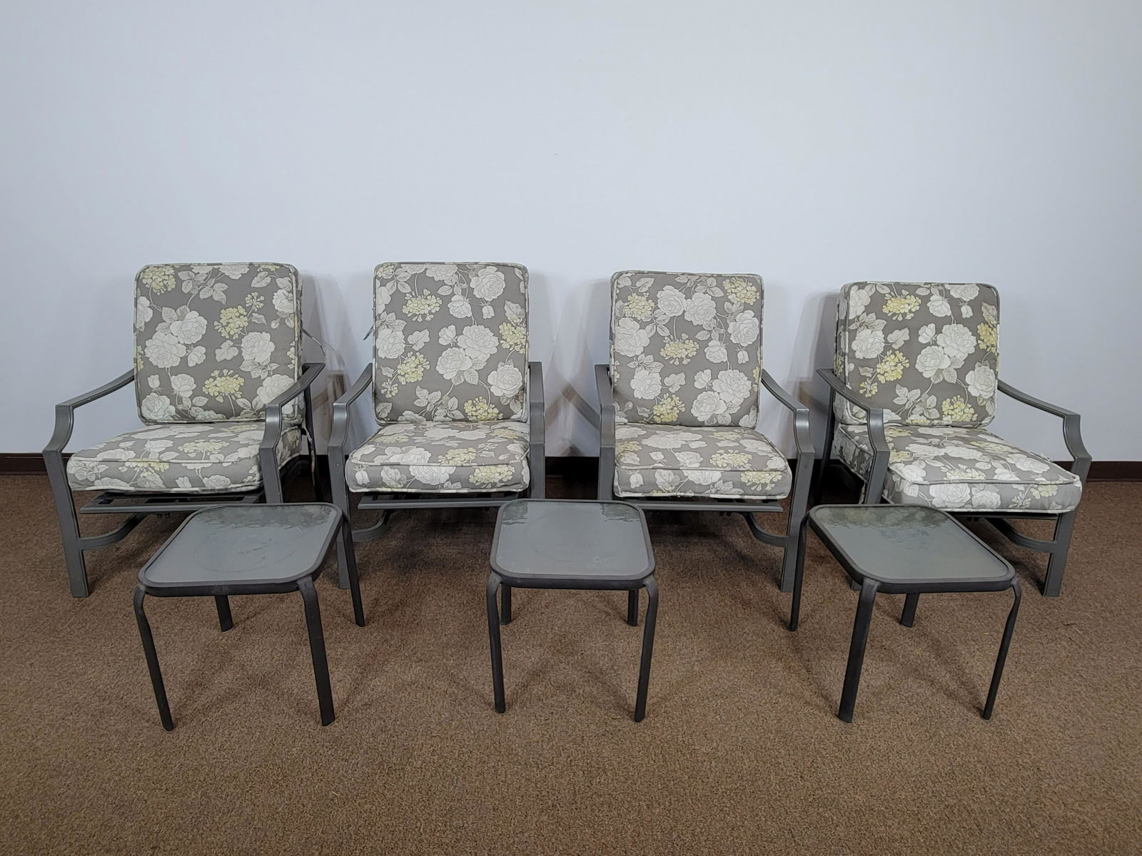 4 Metal Outdoor Chairs & 3 Side Tables (1 of 7)