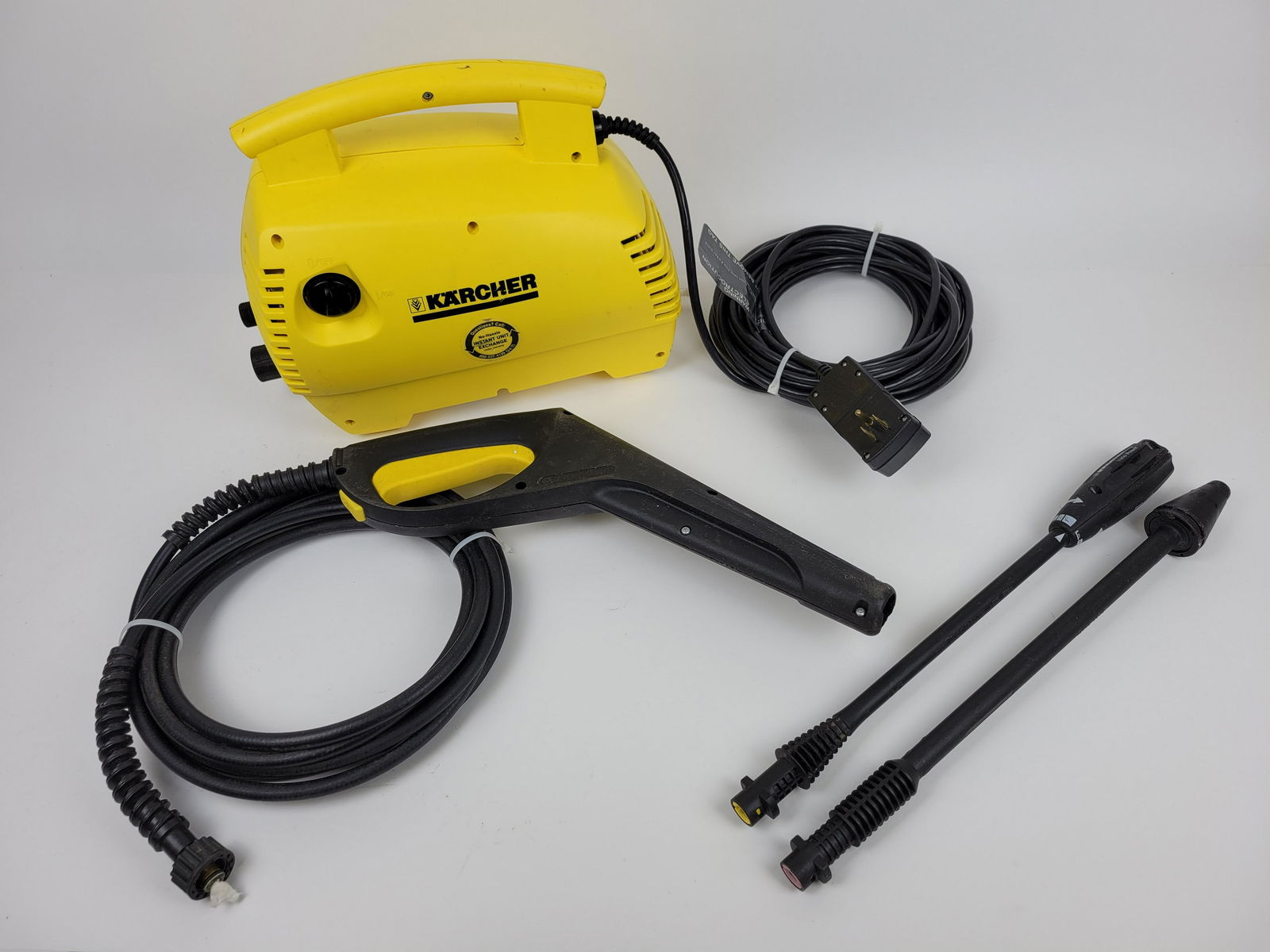 Karcher 1400 PSI Powerwasher (1 of 3)