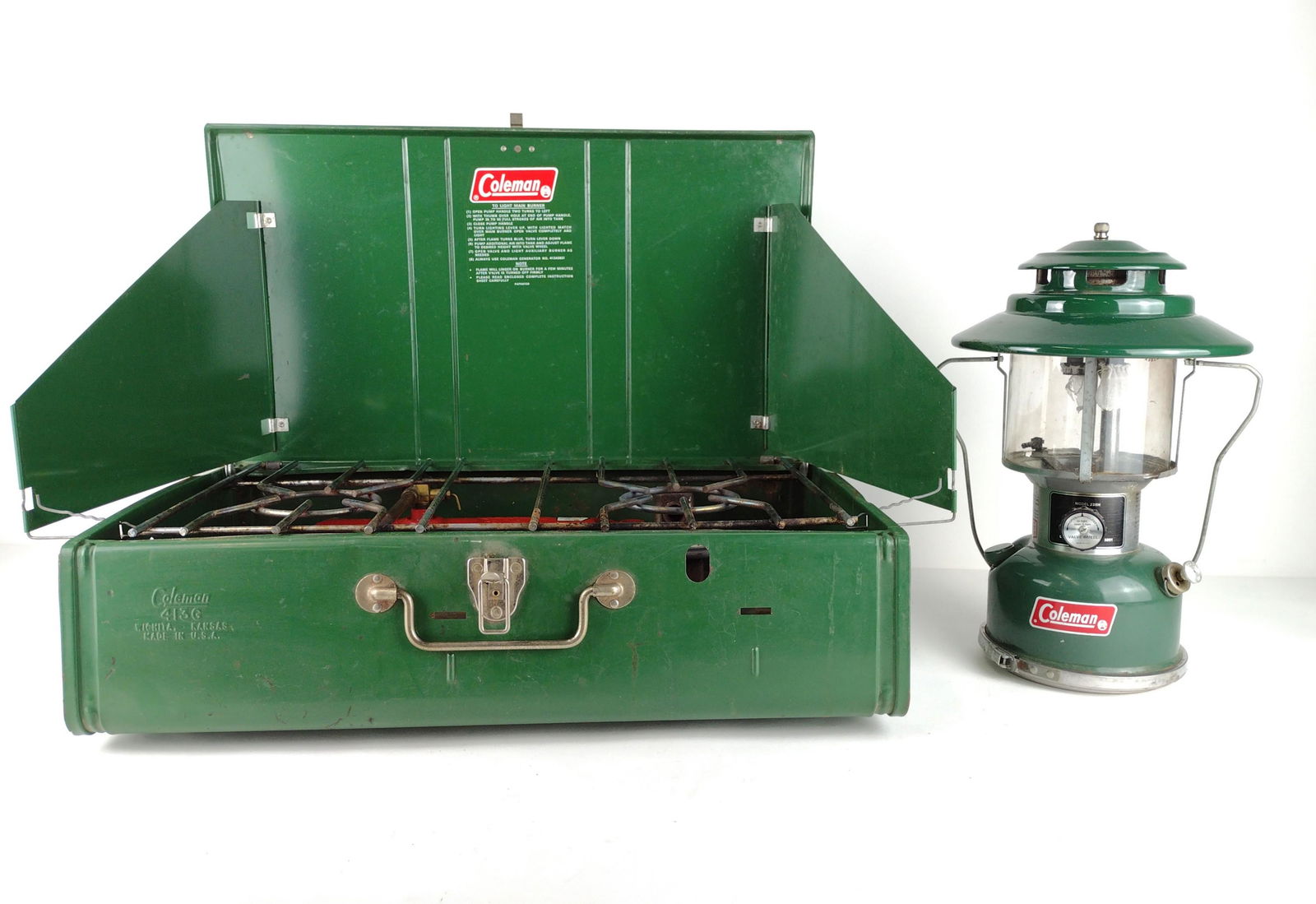 Coleman Camping Grill and Lantern (1 of 8)