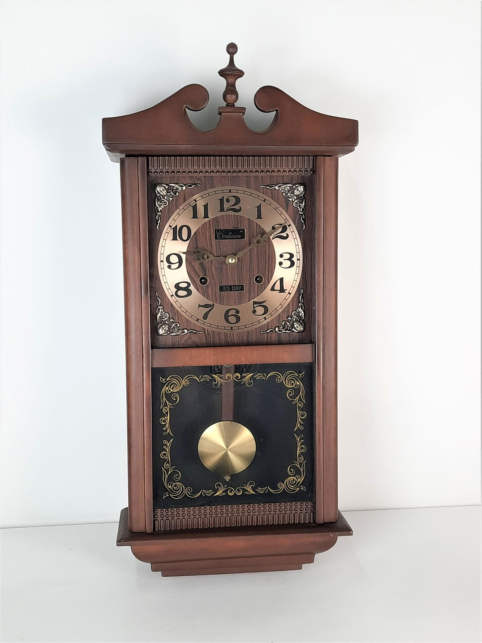 Centurion 35 Day Wall Clock (1 of 2)