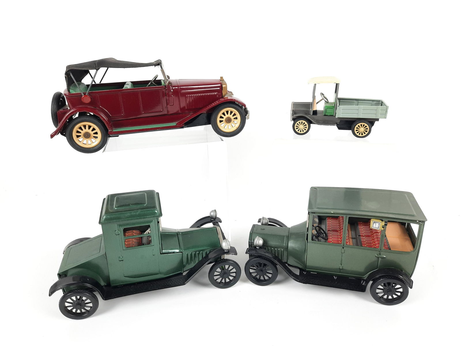 4 Japanese Tin Toy Vehicles (1 of 7)