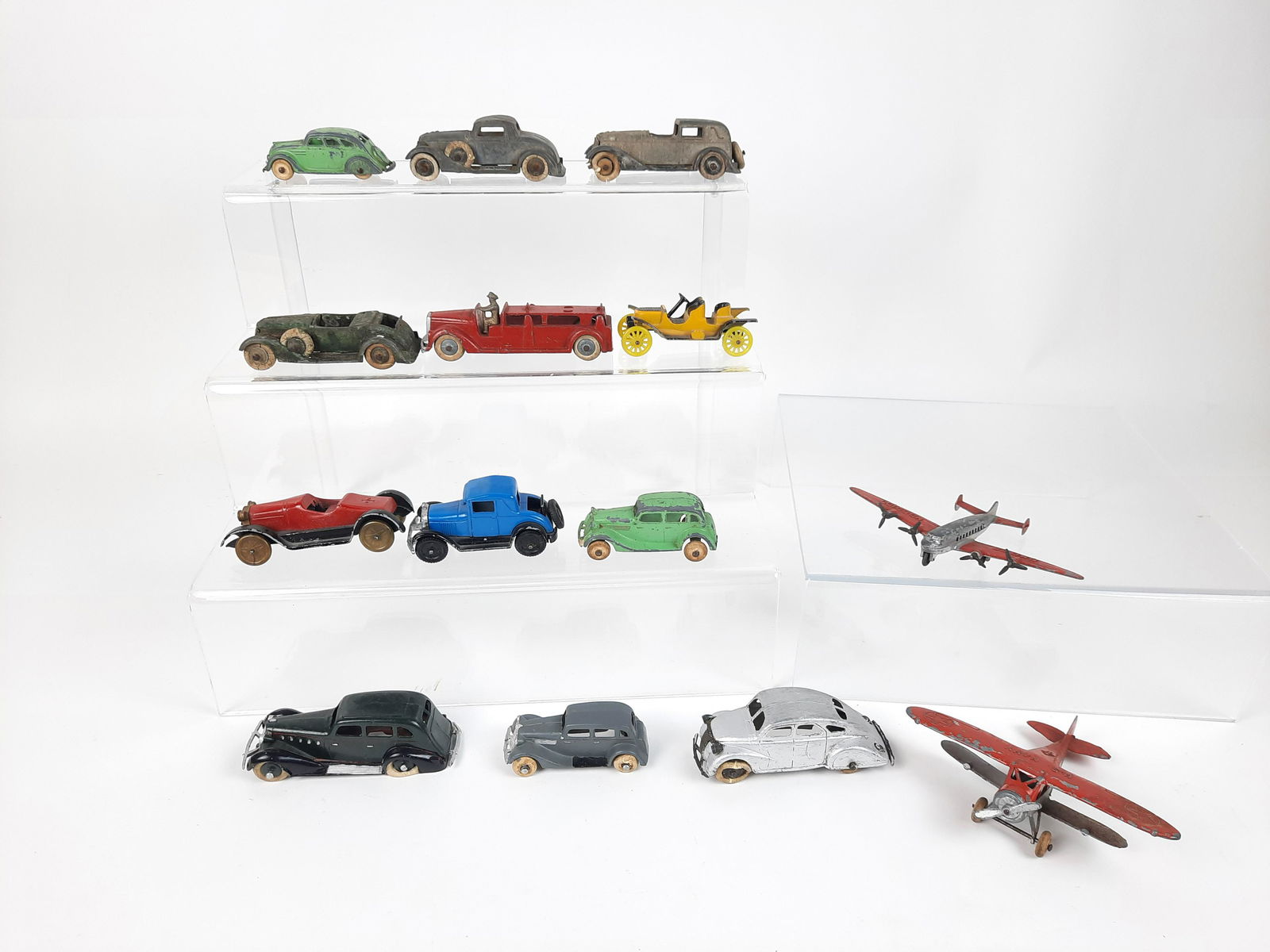 12 Tootsietoy Cars and Trucks & 2 Planes (1 of 4)