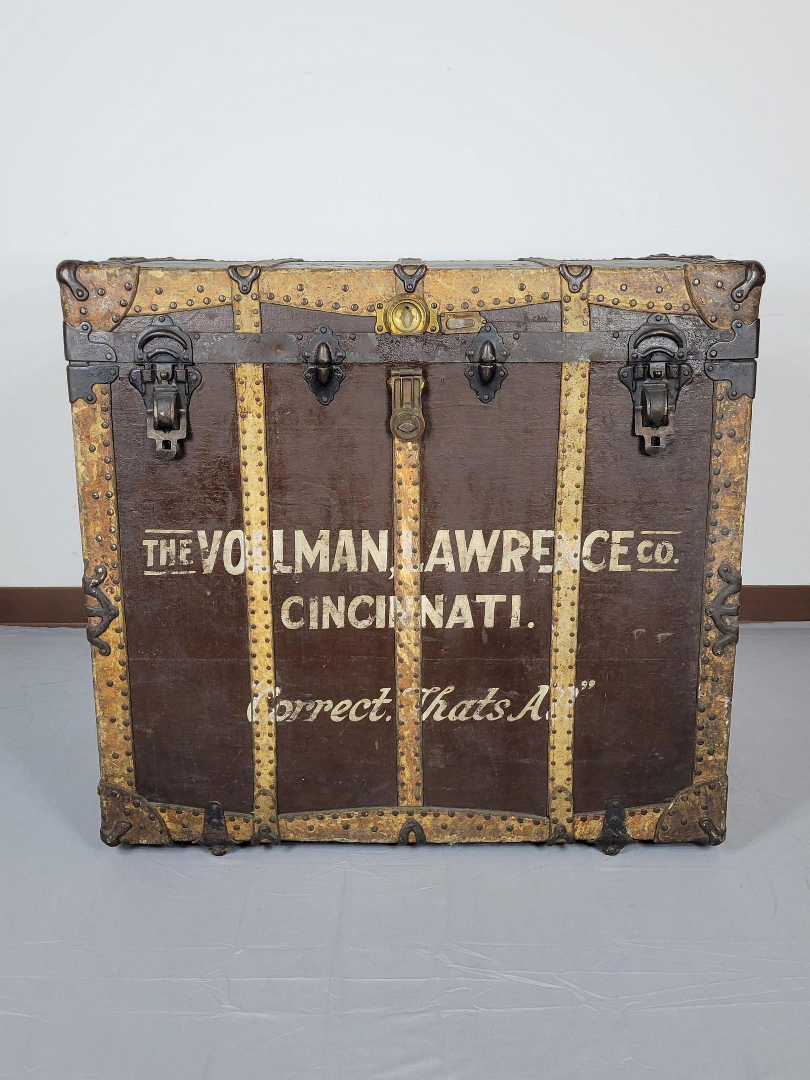 The Vollman, Lawrence Co Steamer Trunk (1 of 8)