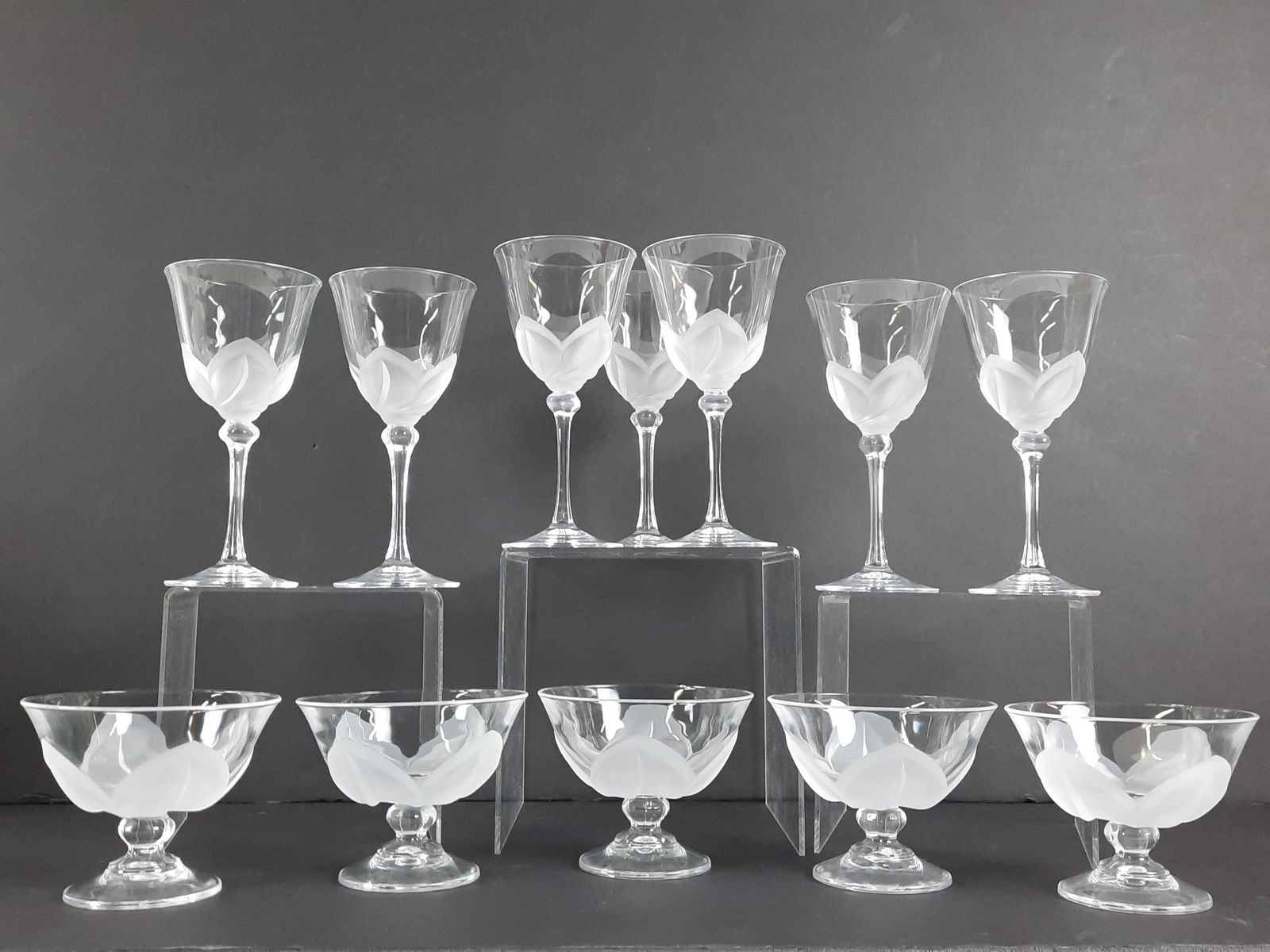 12 Pcs D'Arques Durand "Florence" Stemware (1 of 2)