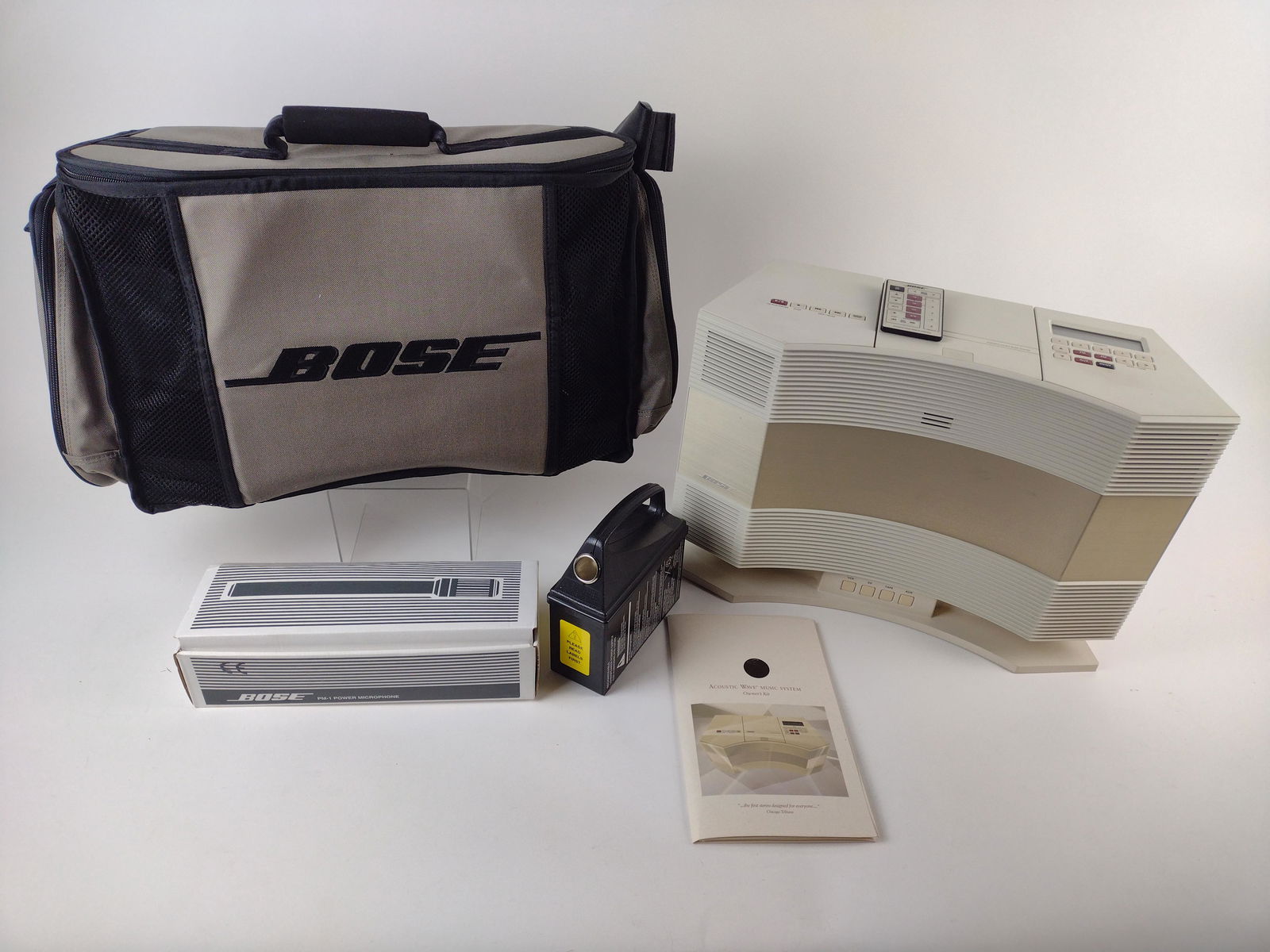 Bose Acoustic Wave Music System (1 of 20)