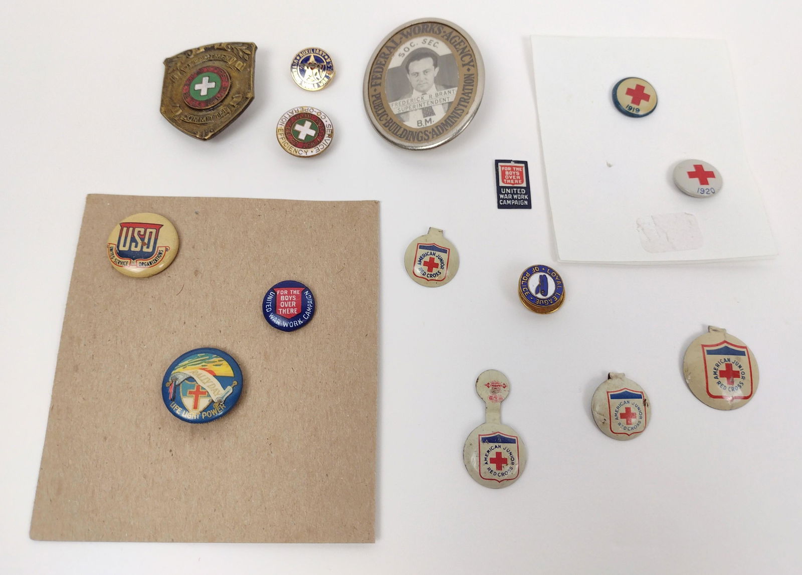 15 Pins incl Red Cross (1 of 2)