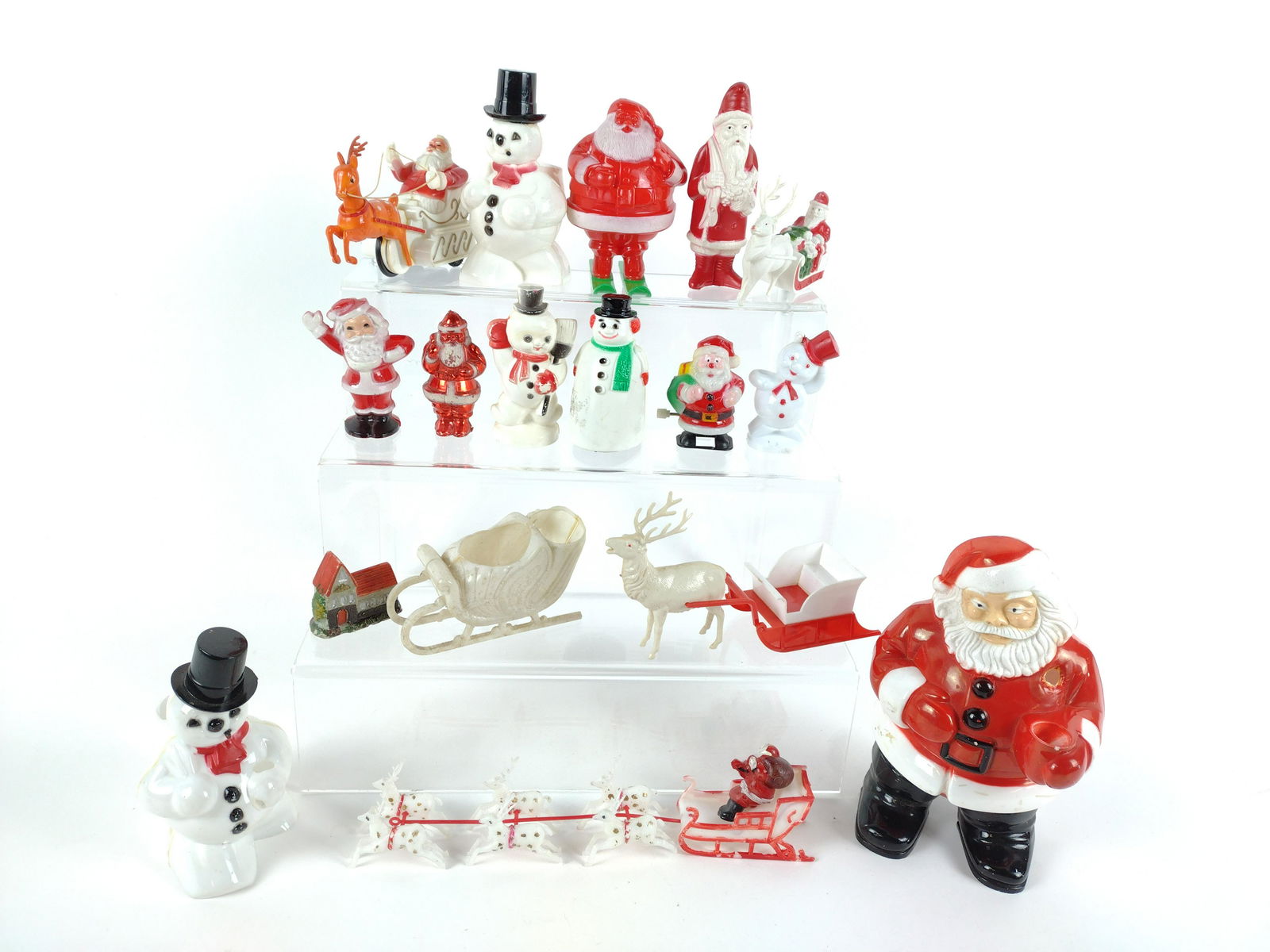 17 Vintage Holiday Decor and Candy Containers (1 of 6)