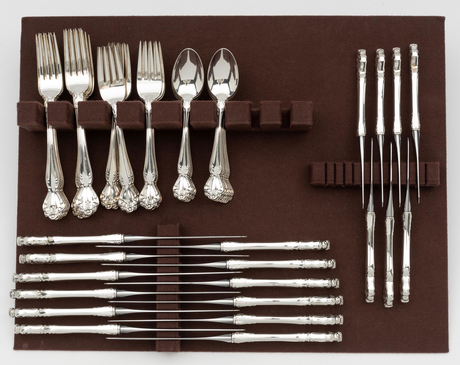 59 Pcs Gorham Sterling English Gadroon Flatware (1 of 7)