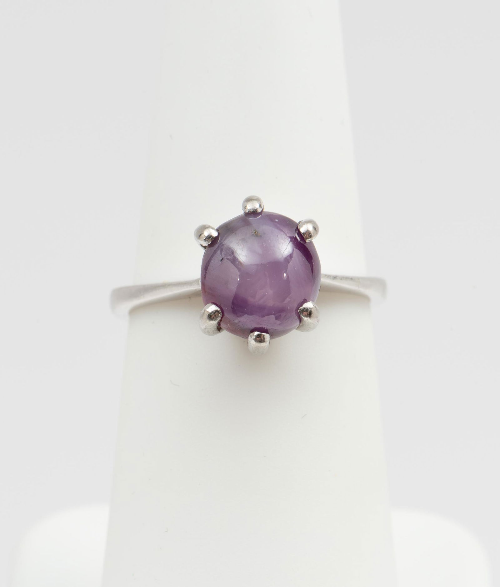 18K Purple Star Sapphire Ring (1 of 3)