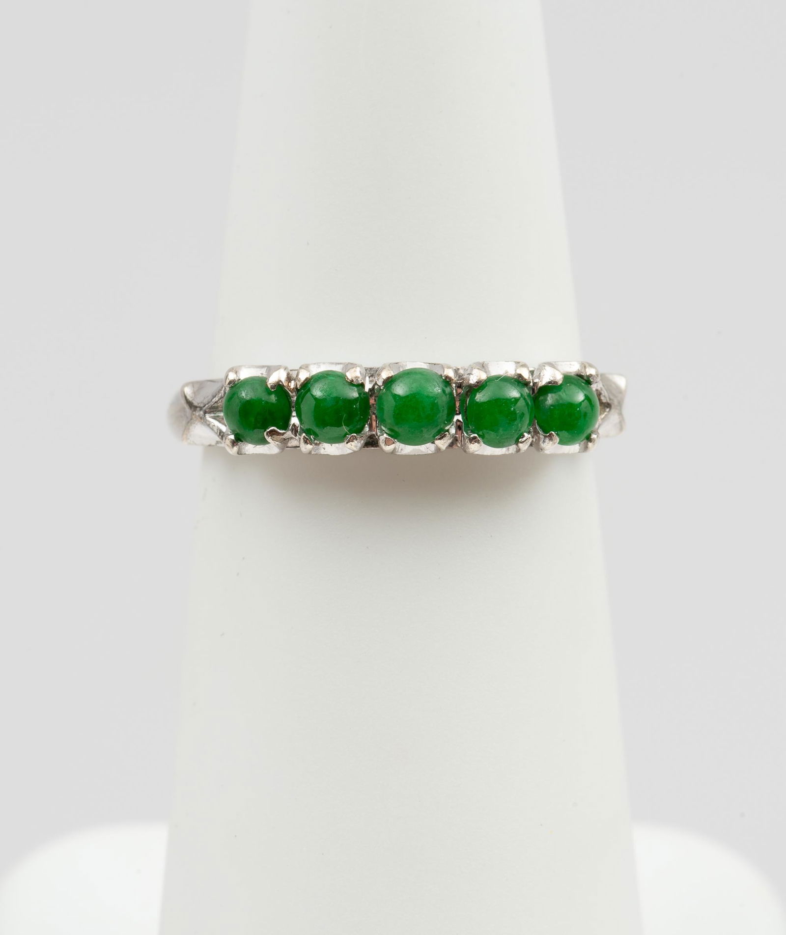 18K Jade Ring (1 of 3)