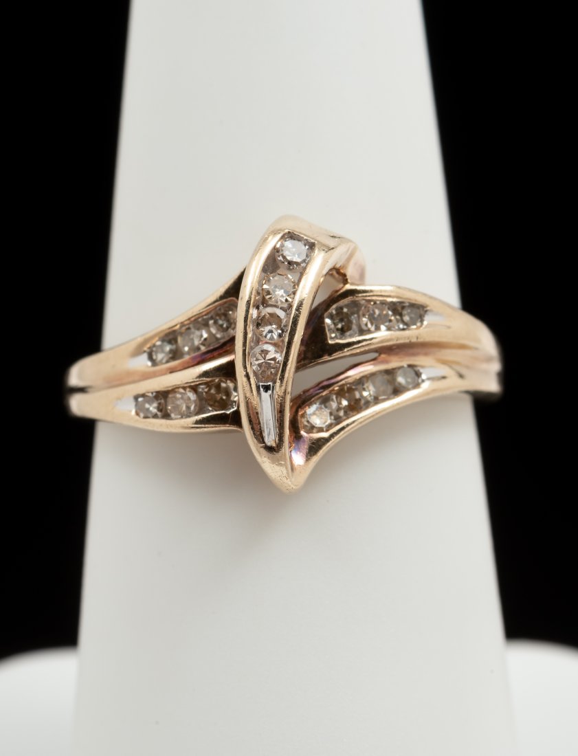 10K .33 CTW Diamond Ring (1 of 3)