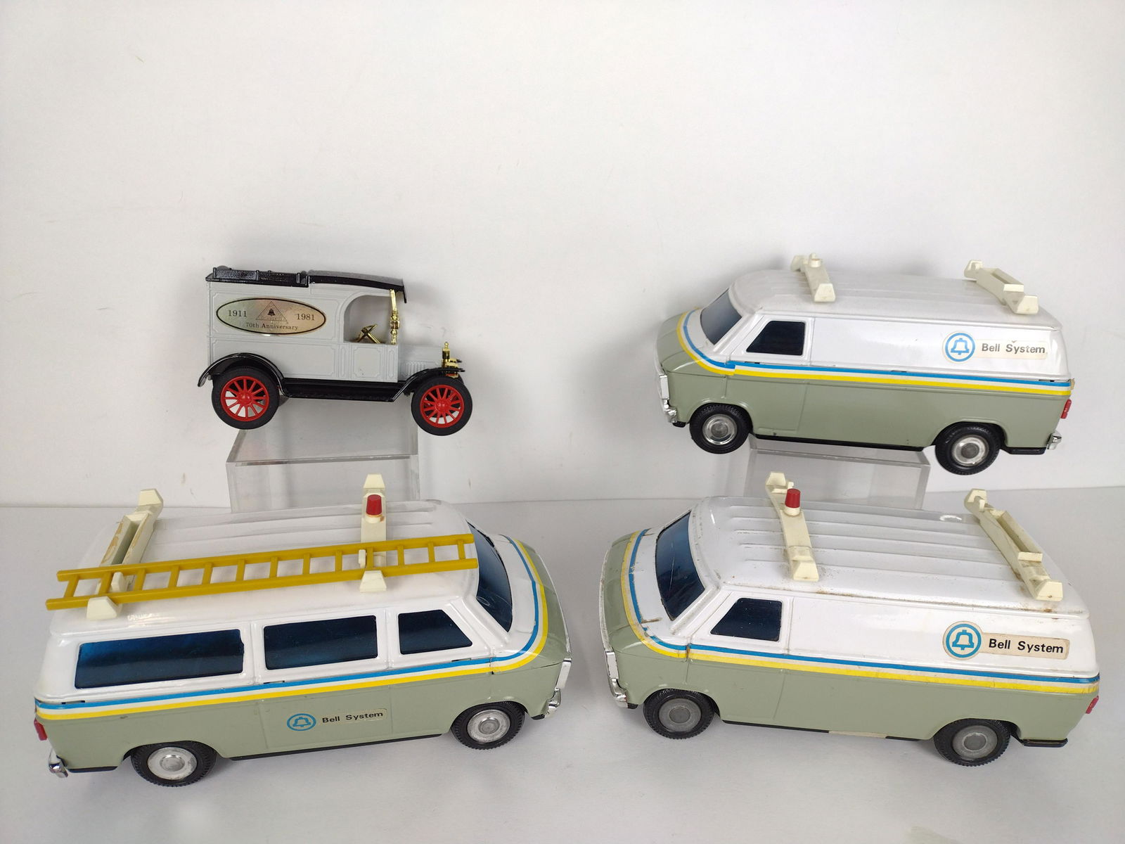 4 Bell Telephone Co Banks (1 of 6)