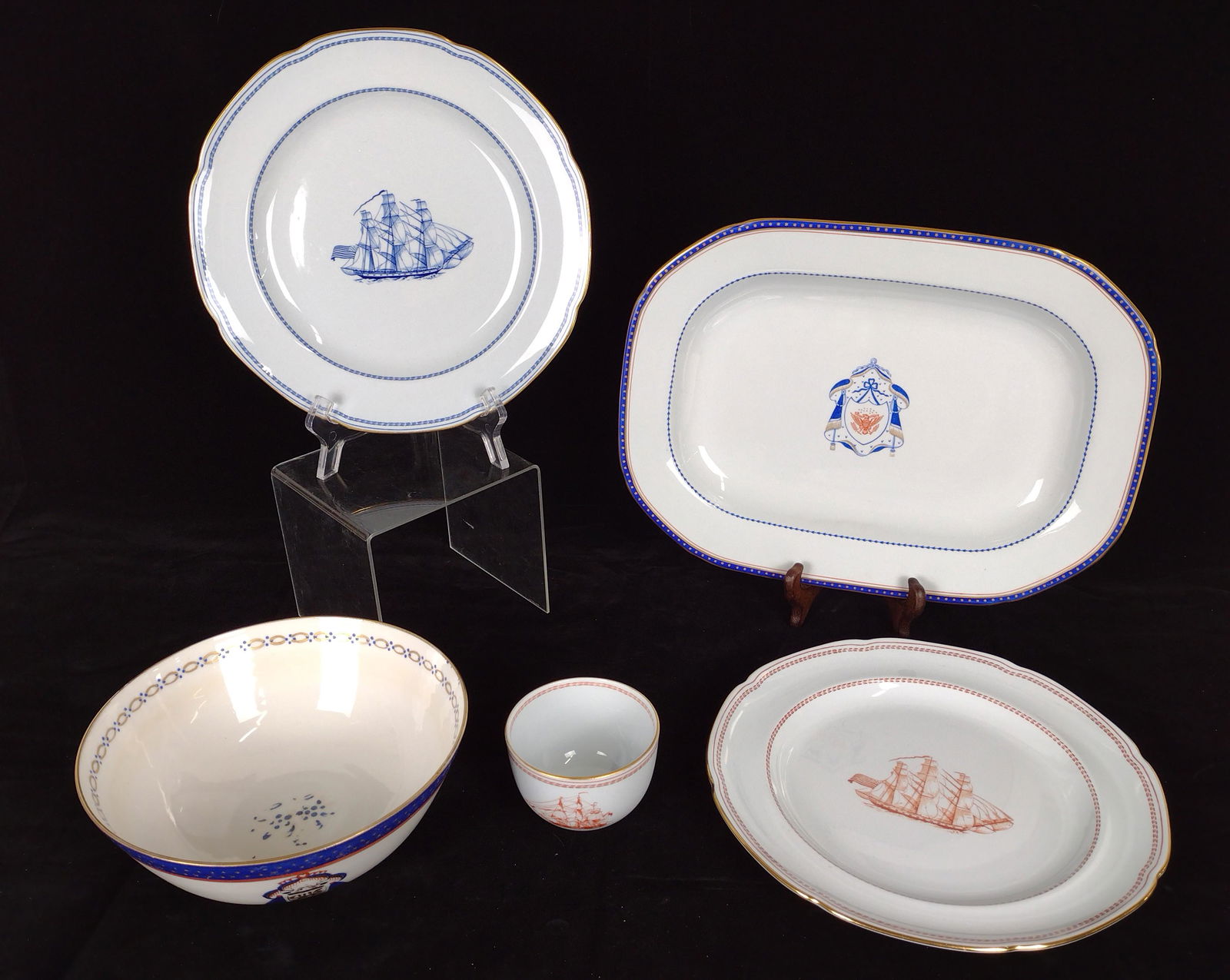 5 Pcs Armorial Porcelain incl Spode (1 of 4)