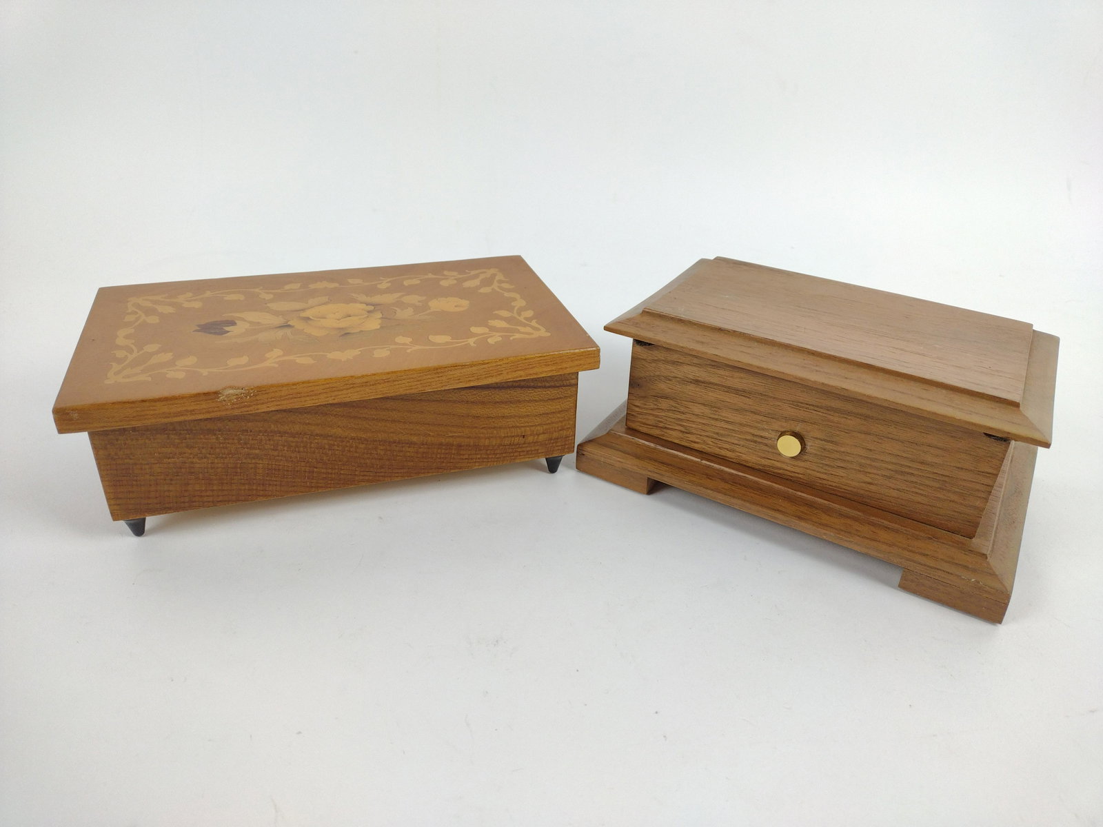2 Reuge Swiss Music Boxes: Working. Includes Inlaid Tristesse Chopin ana kanon Pachebel. 6 3/4" to 7" wide x 4 1/2" to 4 3/4" deep x 2 1/2" to 2 3/4" high. JK IMPORTANT: Before bidding, please read the terms and conditions. Whe
