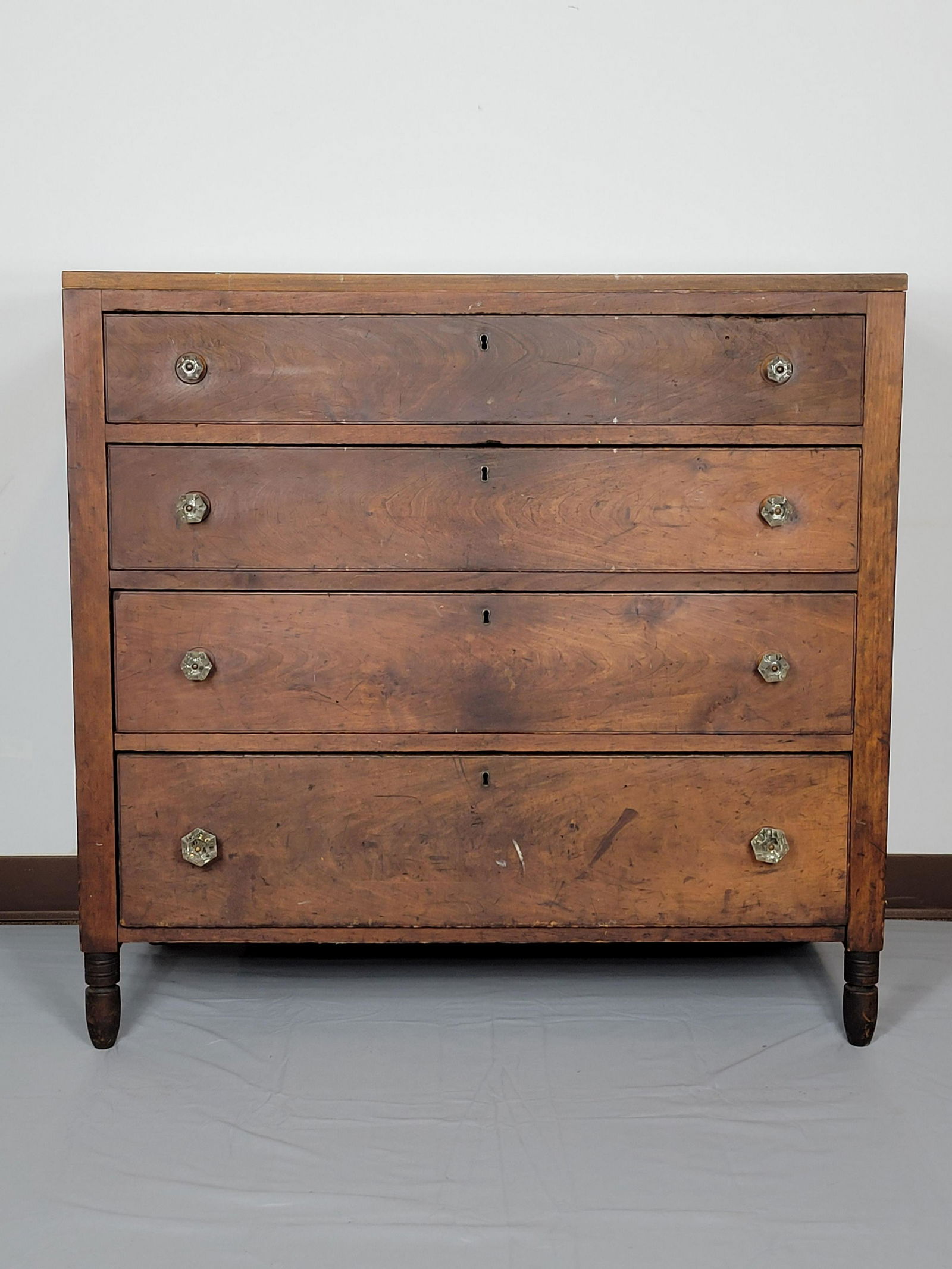 Sheraton Four Drawer Chest With Glass Pulls (1 of 9)