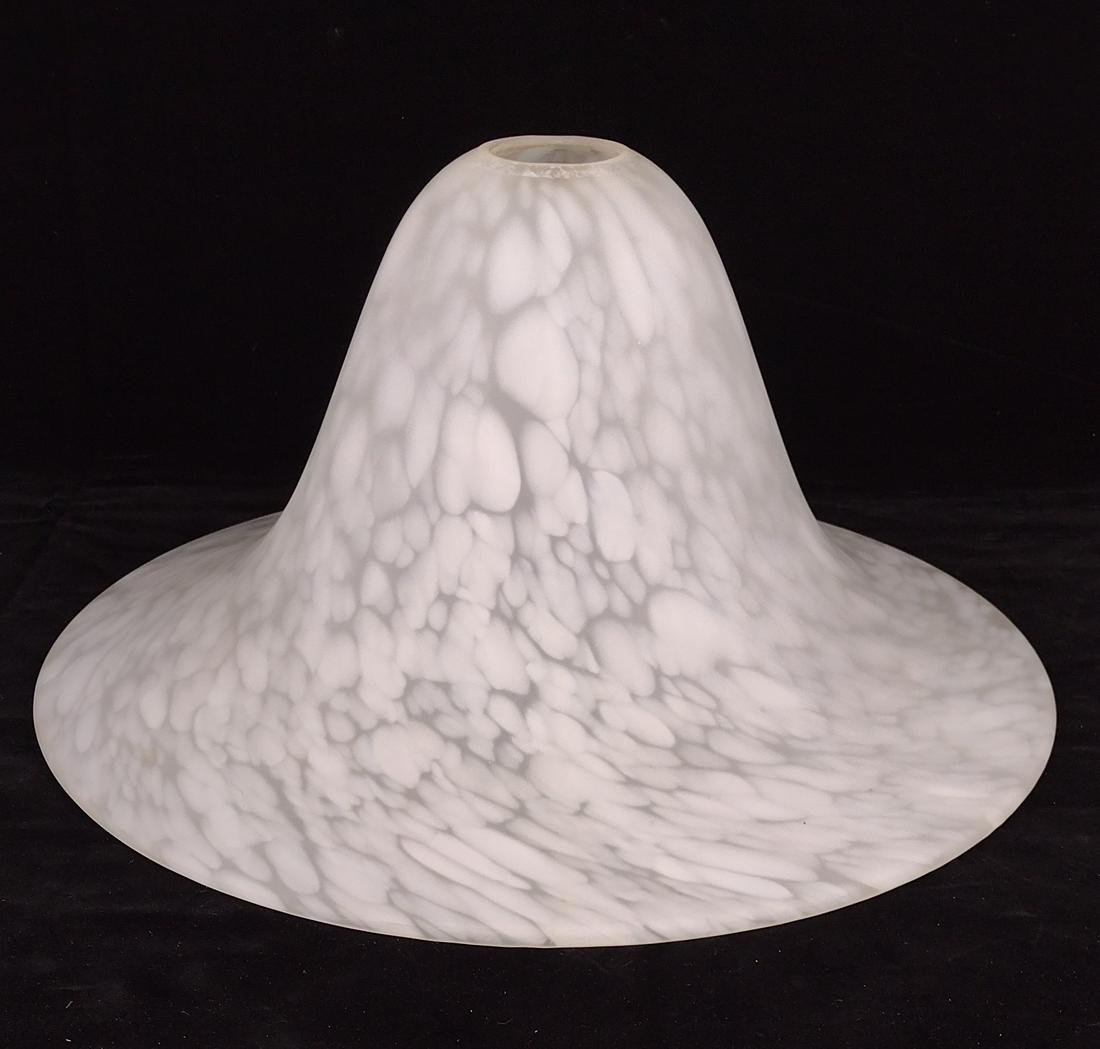 Vianne Hand Blown Glass Lamp Shade Dec 11, 2021 Cordier Auctions