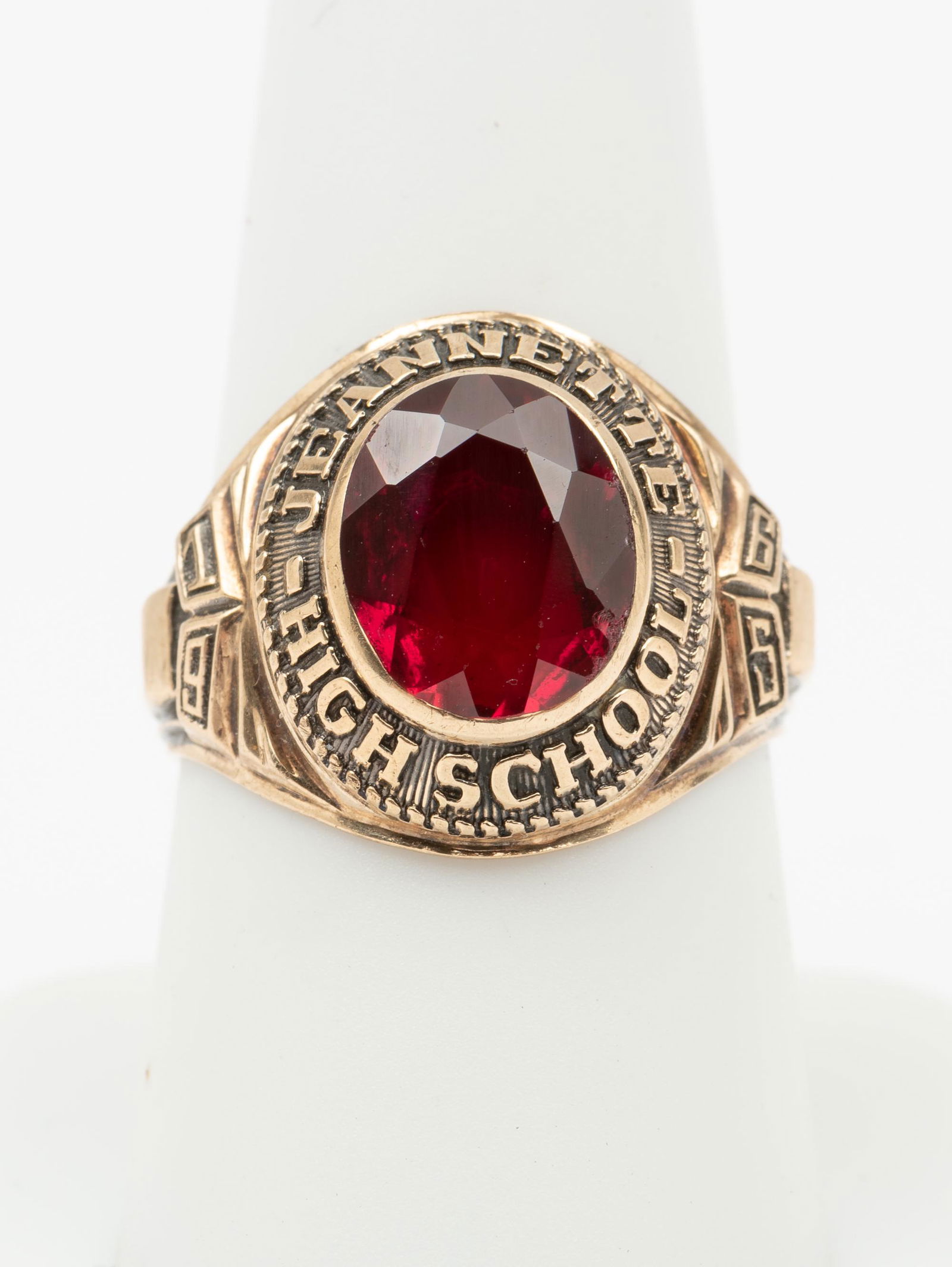 10K Jeanette High School Class Ring (1 of 3)