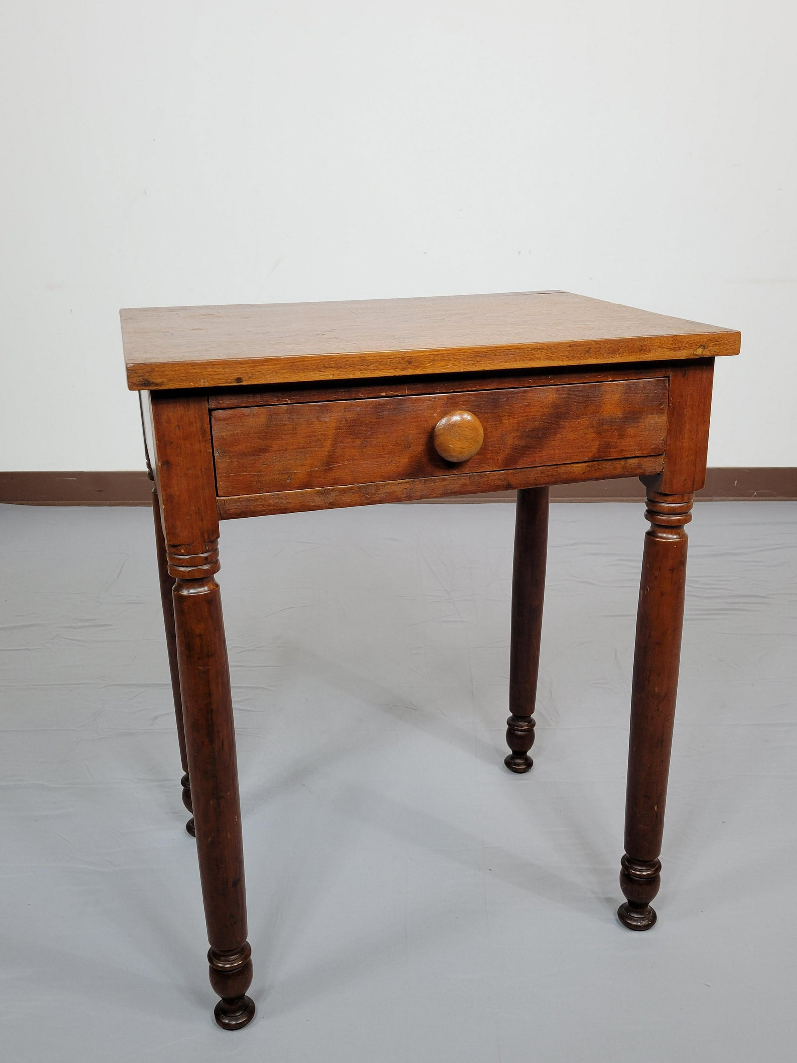 Single Drawer Work Table: 23" wide X 17 1/2" deep X 29" high. Has some scratches to top and back. MG. IMPORTANT: Before bidding, please read the terms and conditions. When you registered for the auction you agreed to these ter