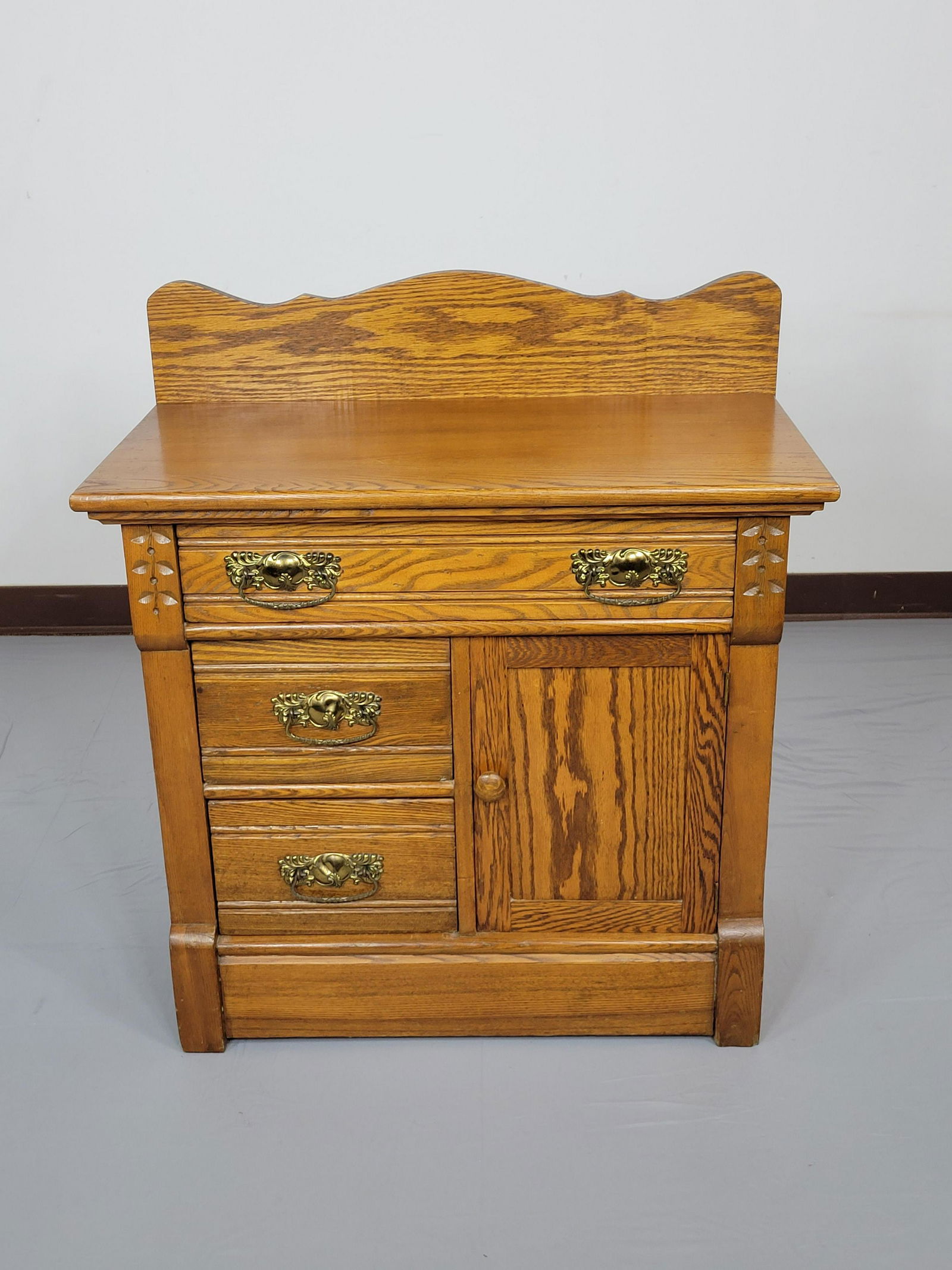Antique Oak Wash Stand (1 of 5)