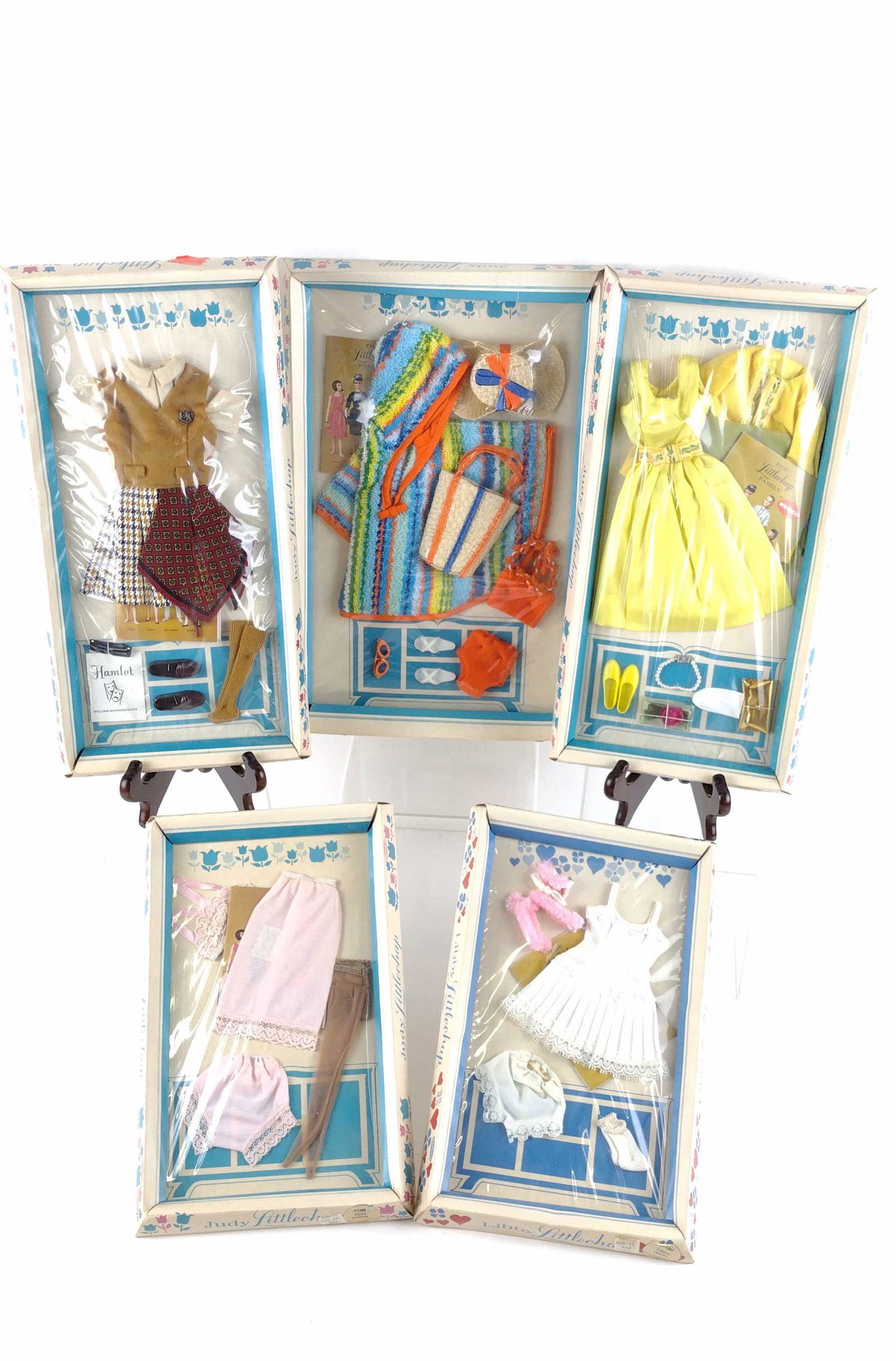 4 Judy Littlechap Clothes Sets (1 of 10)