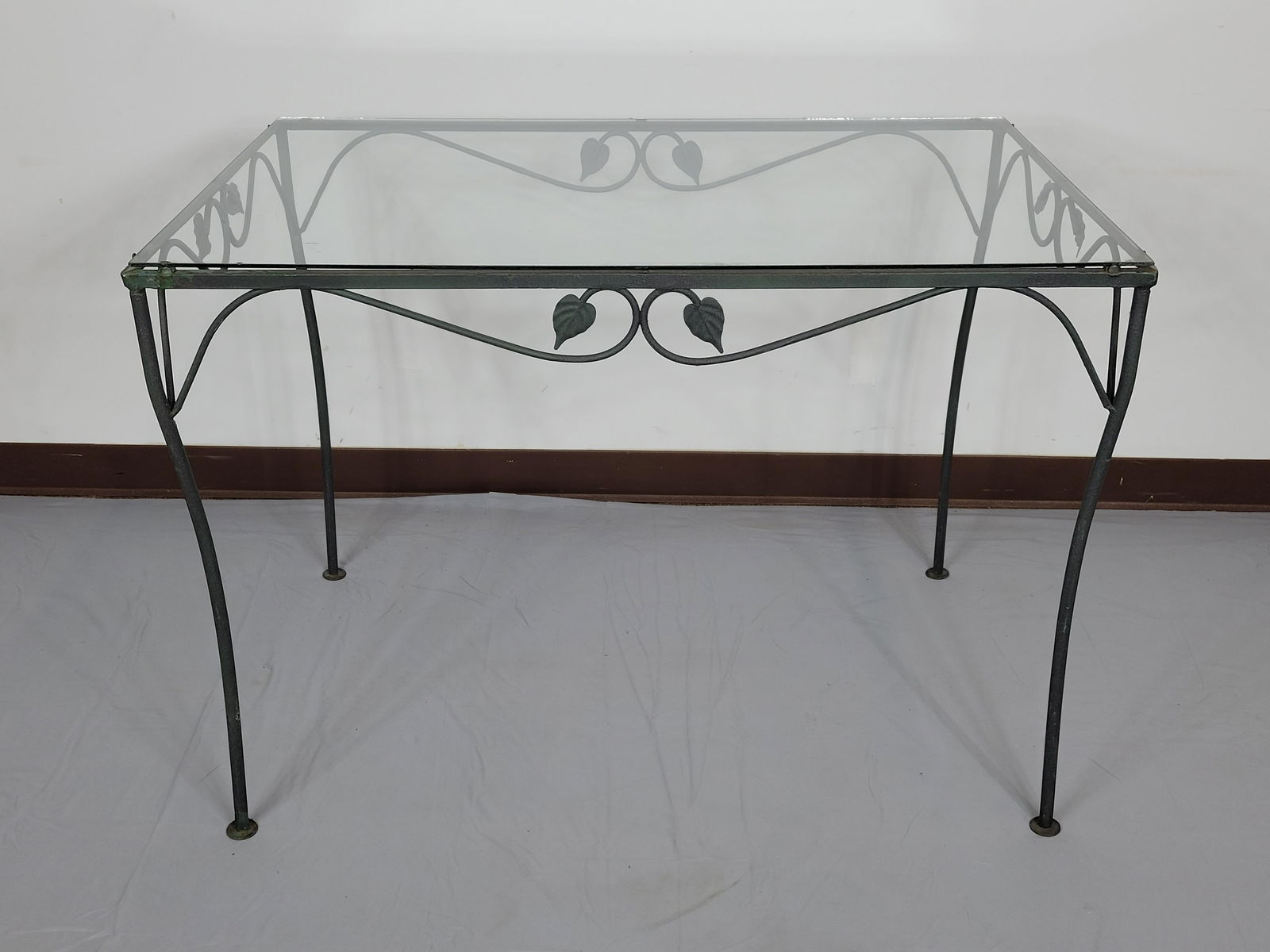 Glass Top Metal Outdoor Table (1 of 4)