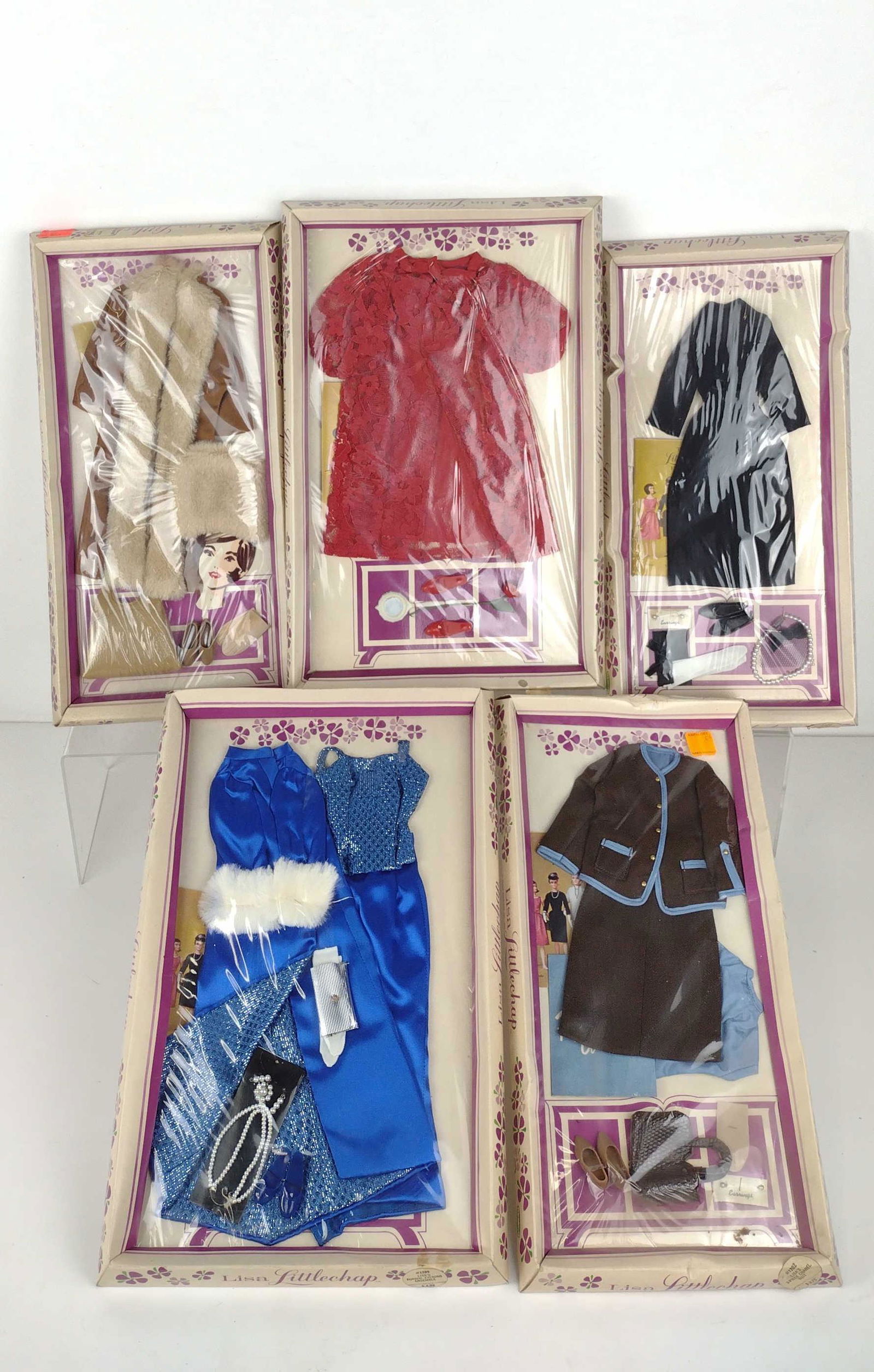 5 Lisa Littlechap Clothes Sets (1 of 12)