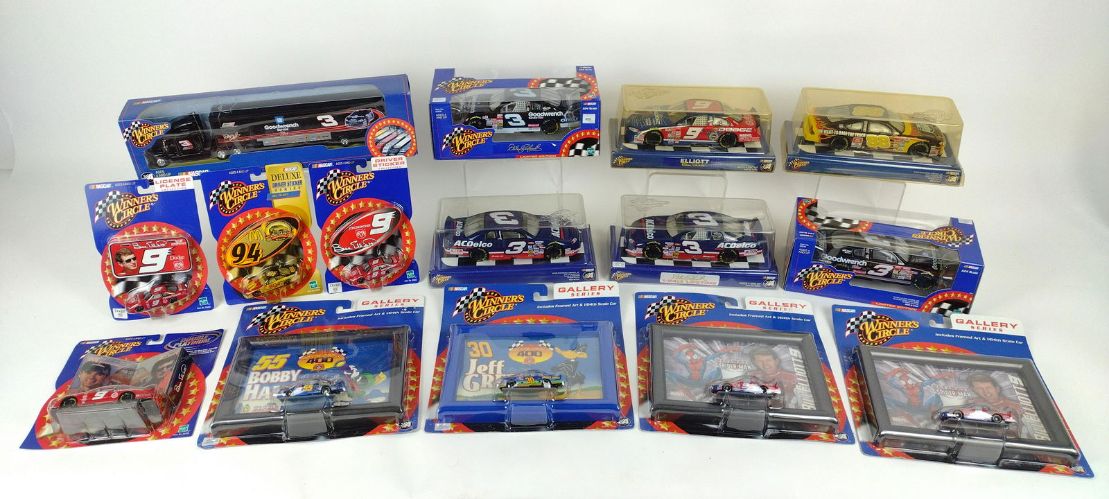 15 Winner's Circle Die-Cast Nascar Cars: Includes Bill Eliot and Dale Jarrett. 1:64, 1:43, and 1:24 scale cars. DM IMPORTANT: Before bidding, please read the terms and conditions. When you registered for the auction you agreed to these terms