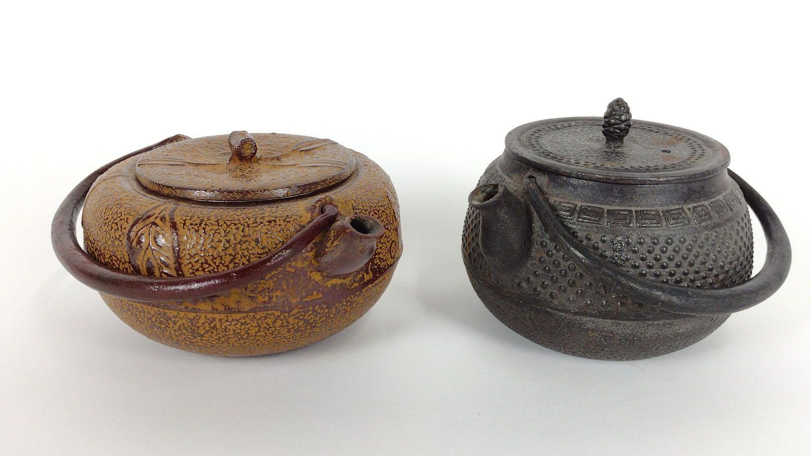 2 Asian Cast Metal Tea Pots (1 of 4)