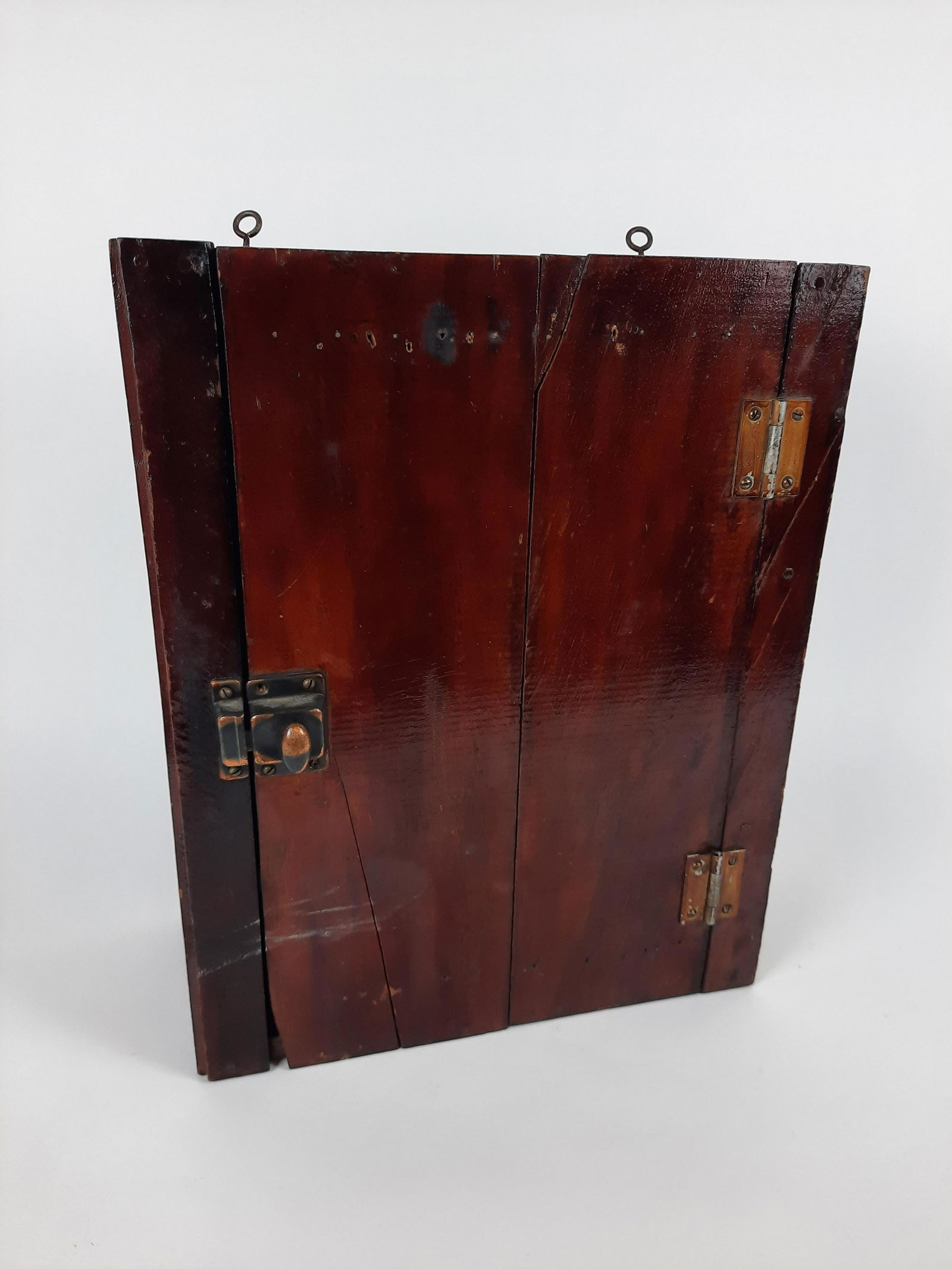 Small Wall Cabinet (1 of 4)