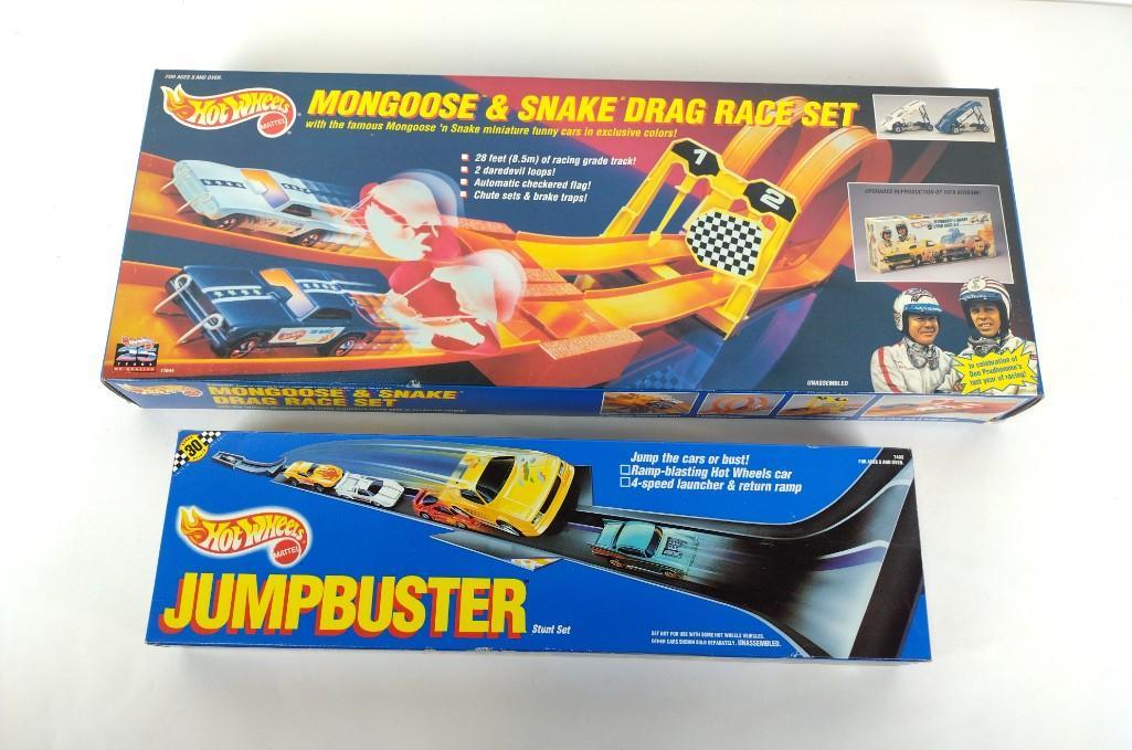 2 Hot Wheels Sets (1 of 5)