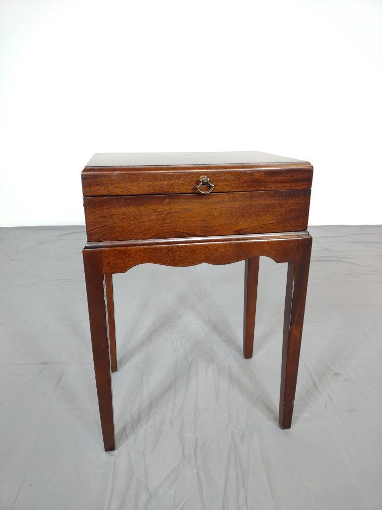 Small Box on Stand with Shell Inlay (1 of 6)