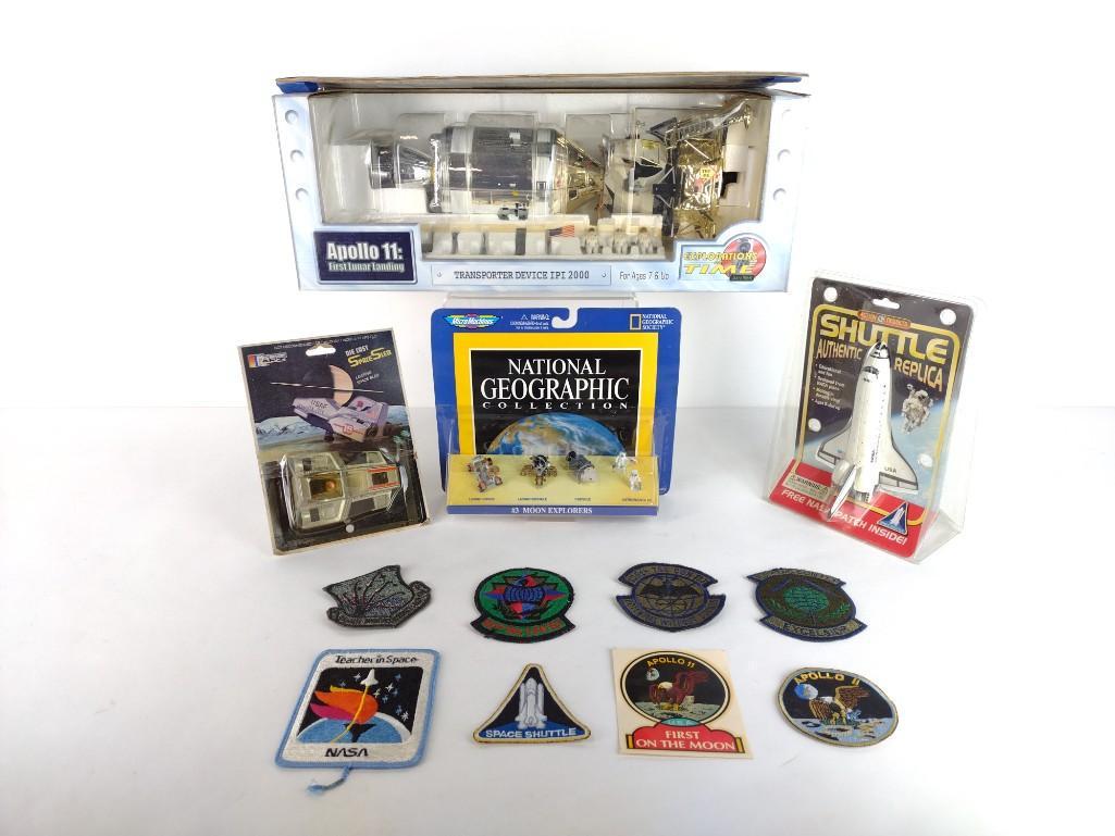 12 Space Toys & Patches Incl Apollo 11 Play Set (1 of 20)