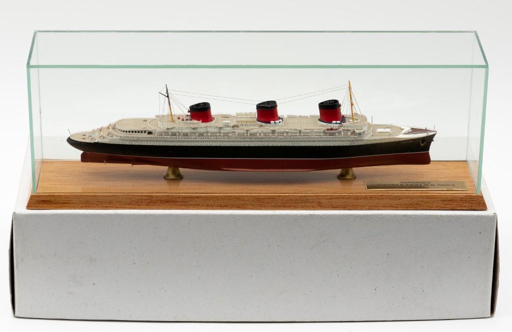 SS Normandie 1:1250 Scale Model (1 of 5)