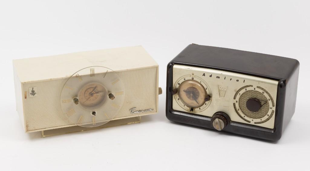 2 Vintage Radios Incl Admiral (1 of 10)