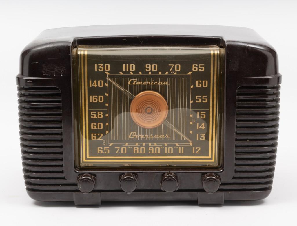 Vintage Crosley American Overseas Radio (1 of 4)