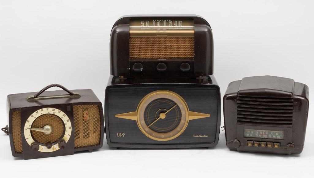 4 Vintage Tube Radios Incl Zenith (1 of 20)