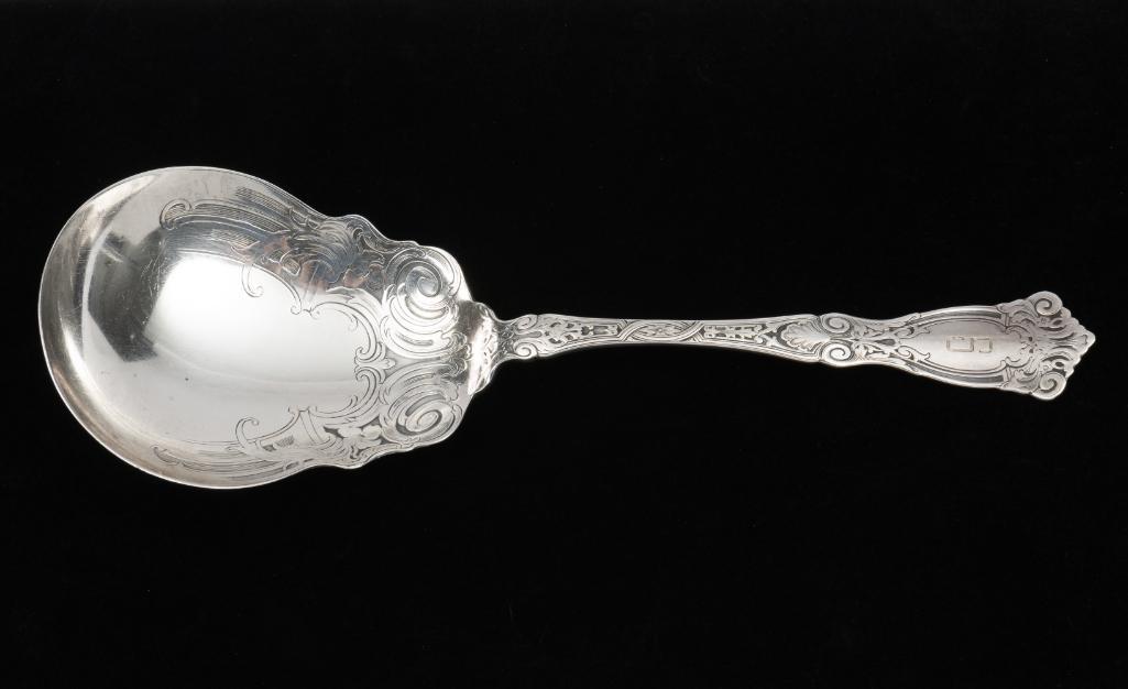Robert Wallace & Sons Sterling Berry Spoon (1 of 5)