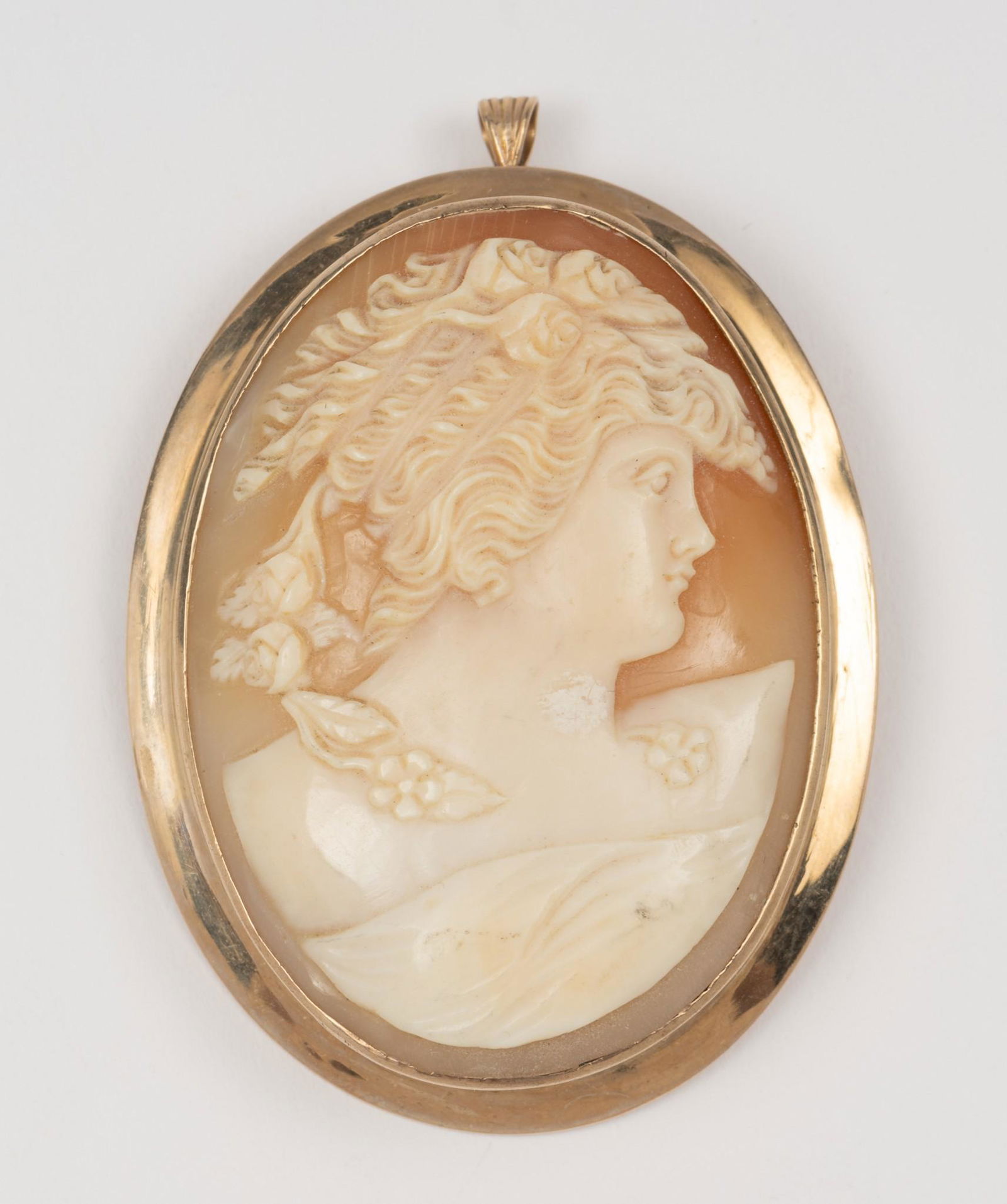10K Shell Cameo Pendant Brooch (1 of 3)