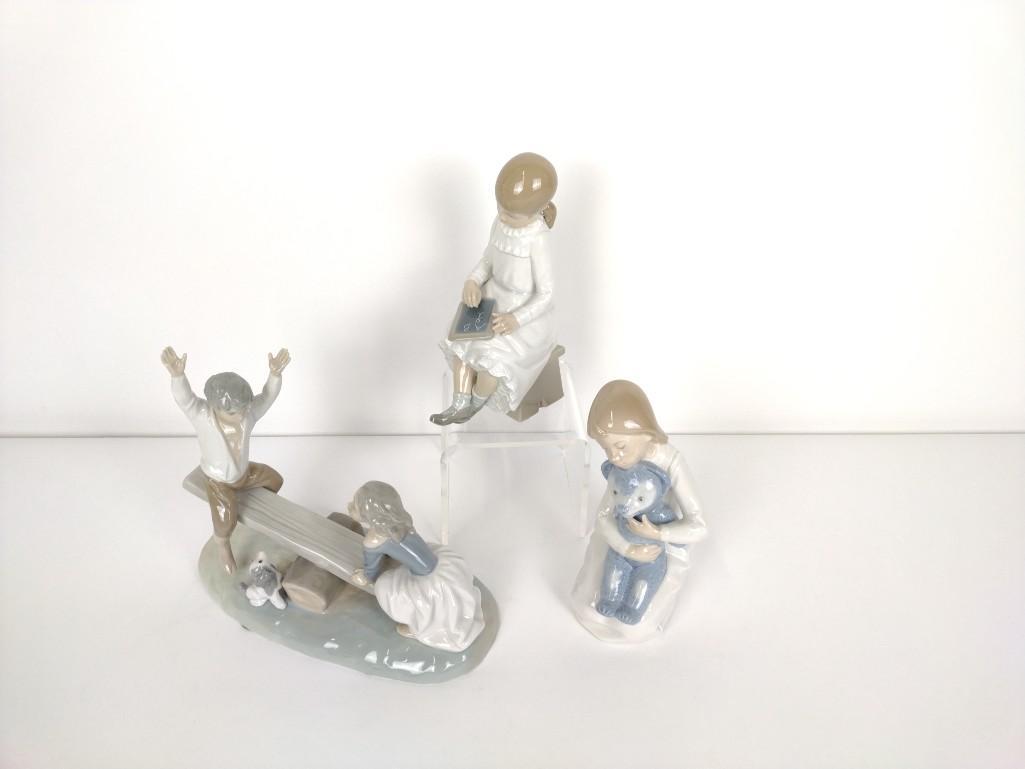 3 Nao Figurines Incl See Saw (1 of 11)