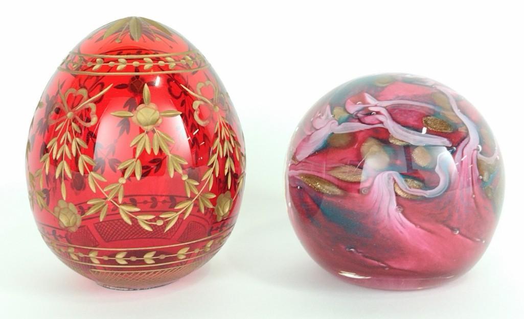 2 Art Glass Paperweights incl Verrerie D'Art (1 of 3)