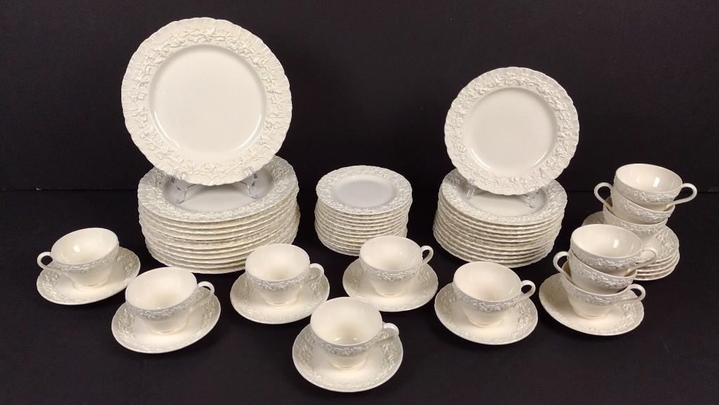 60 Pcs Wedgwood Queesware (1 of 3)