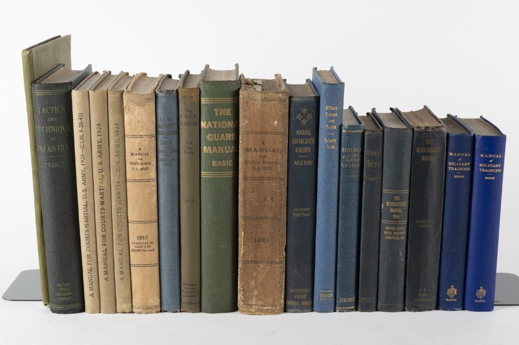18 US Military Manuals (1 of 6)