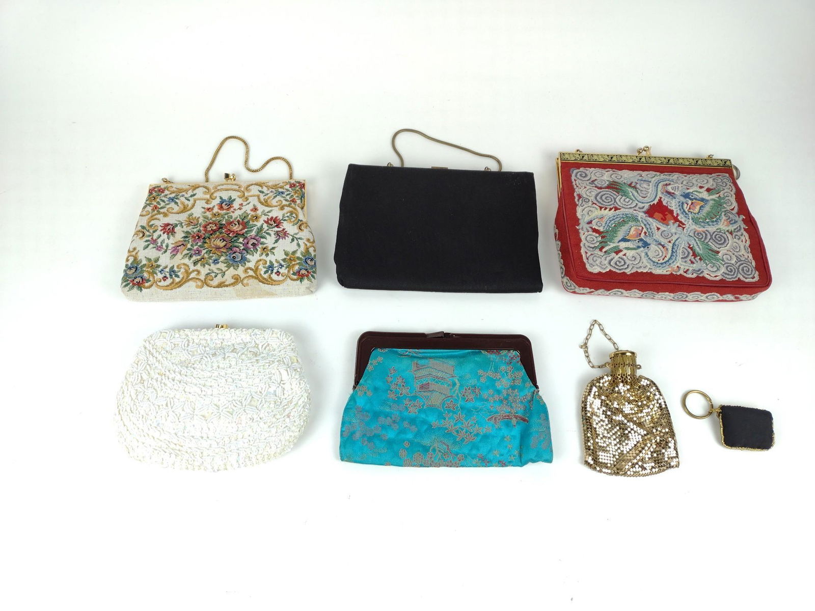 7 Vintage Purses Including Mesh (1 of 8)