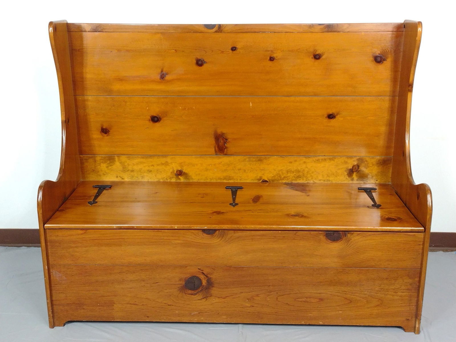 High Back Storage Bench (1 of 10)