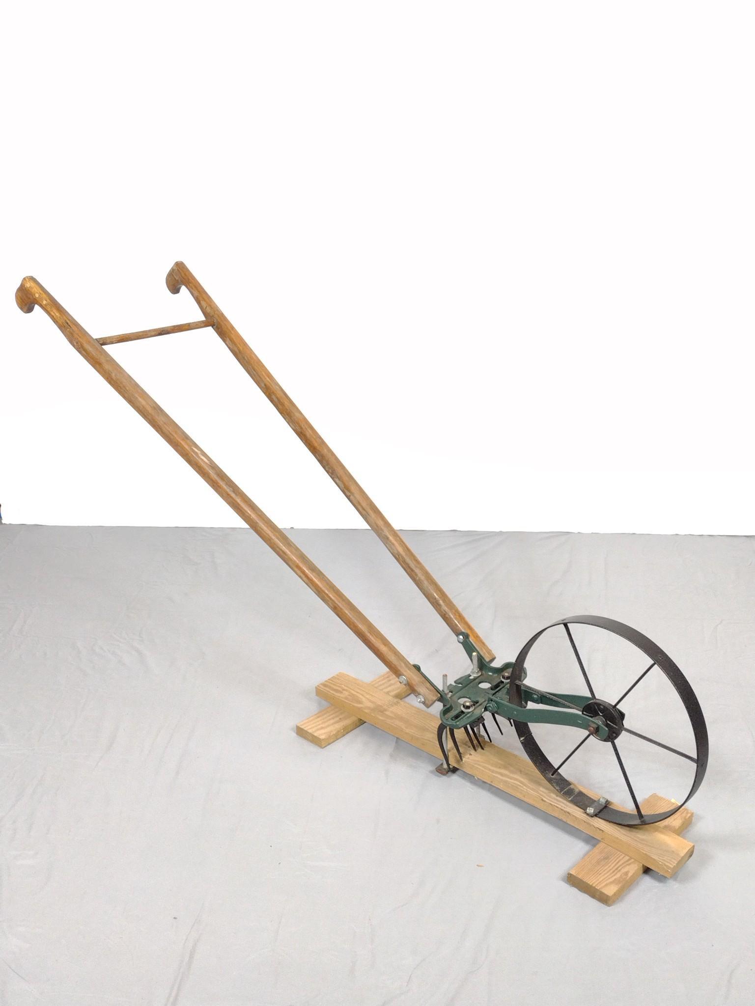 Planet Jr Hand Plow on Stand (1 of 5)