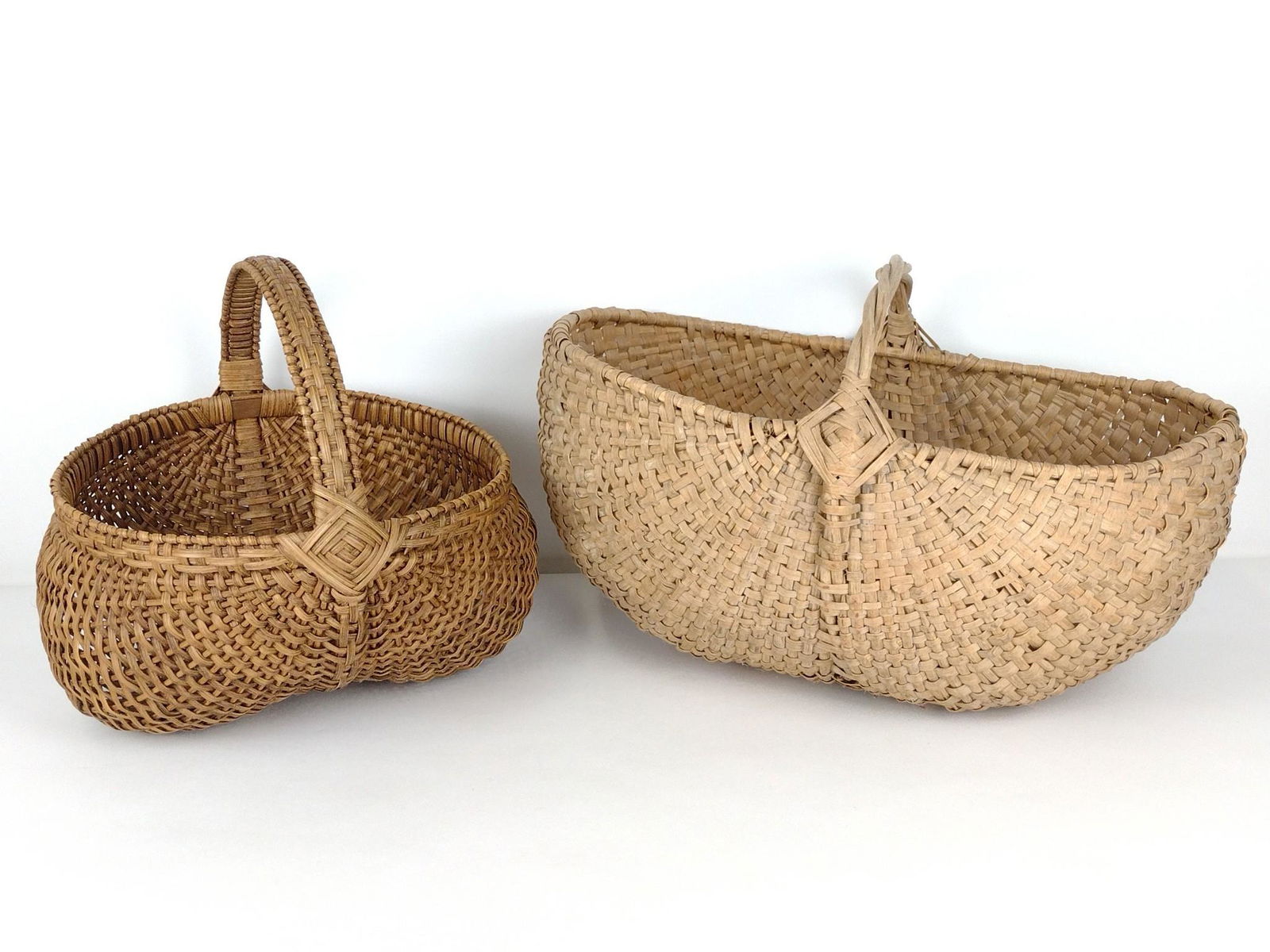 2 Buttocks Baskets (1 of 5)