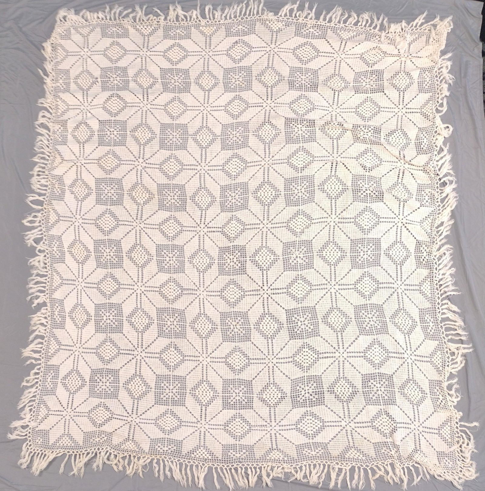 Vintage Crochet Blanket (1 of 2)